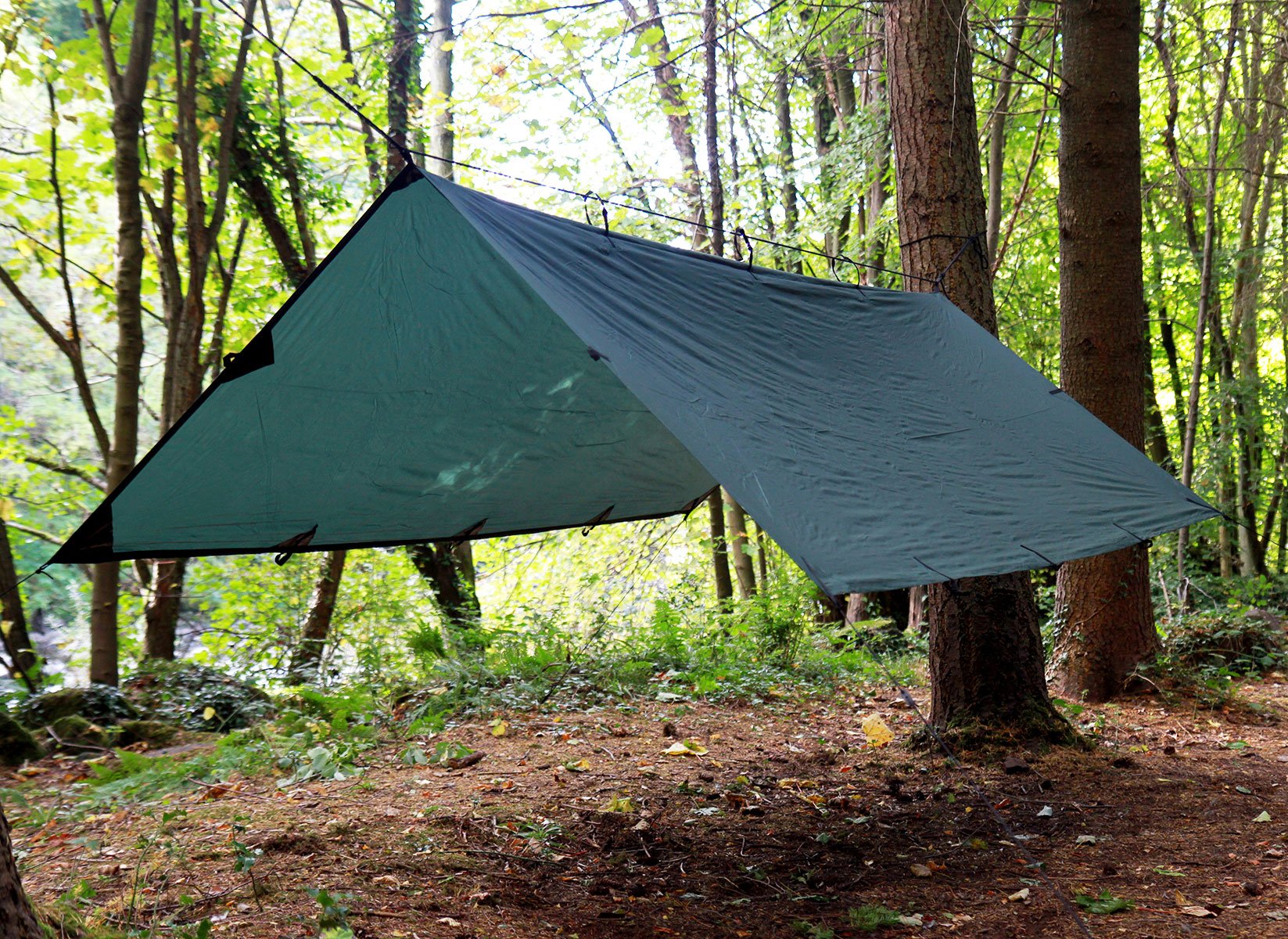 DD Tarp M - 100% Waterproof Lightweight Camping Tarp (11.5ft x 8ft, Olive Green) - Multifunctional Rainfly Shelter for Backpacking, Hiking & Outdoor Adventures - Perfect for Camping, Beach Trips & Emergency Shelter