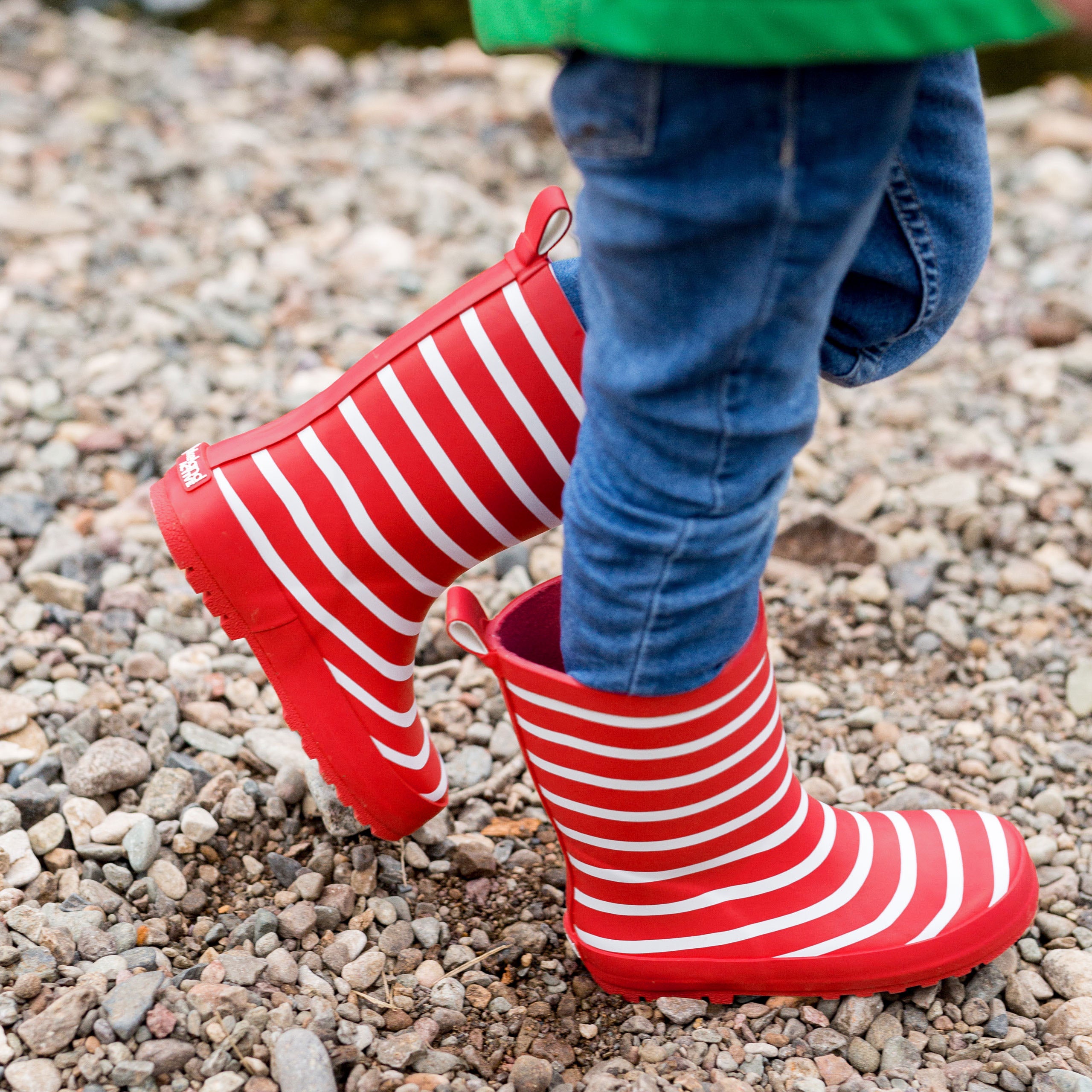 Kids' Waterproof Striped Rain Boots - Durable & Comfortable Wellington Boots for Outdoor Play, Puddle Jumping & Garden Adventures