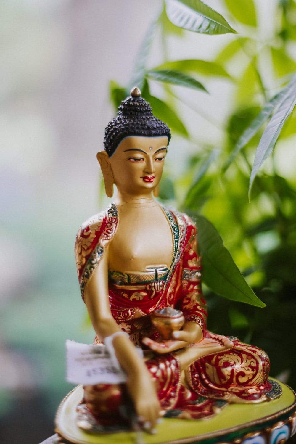 Hand Painted Shakyamuni Buddha Statue - Exquisite Wooden Meditation Buddha Sculpture for Home Altar, Yoga Studio & Spiritual Decor