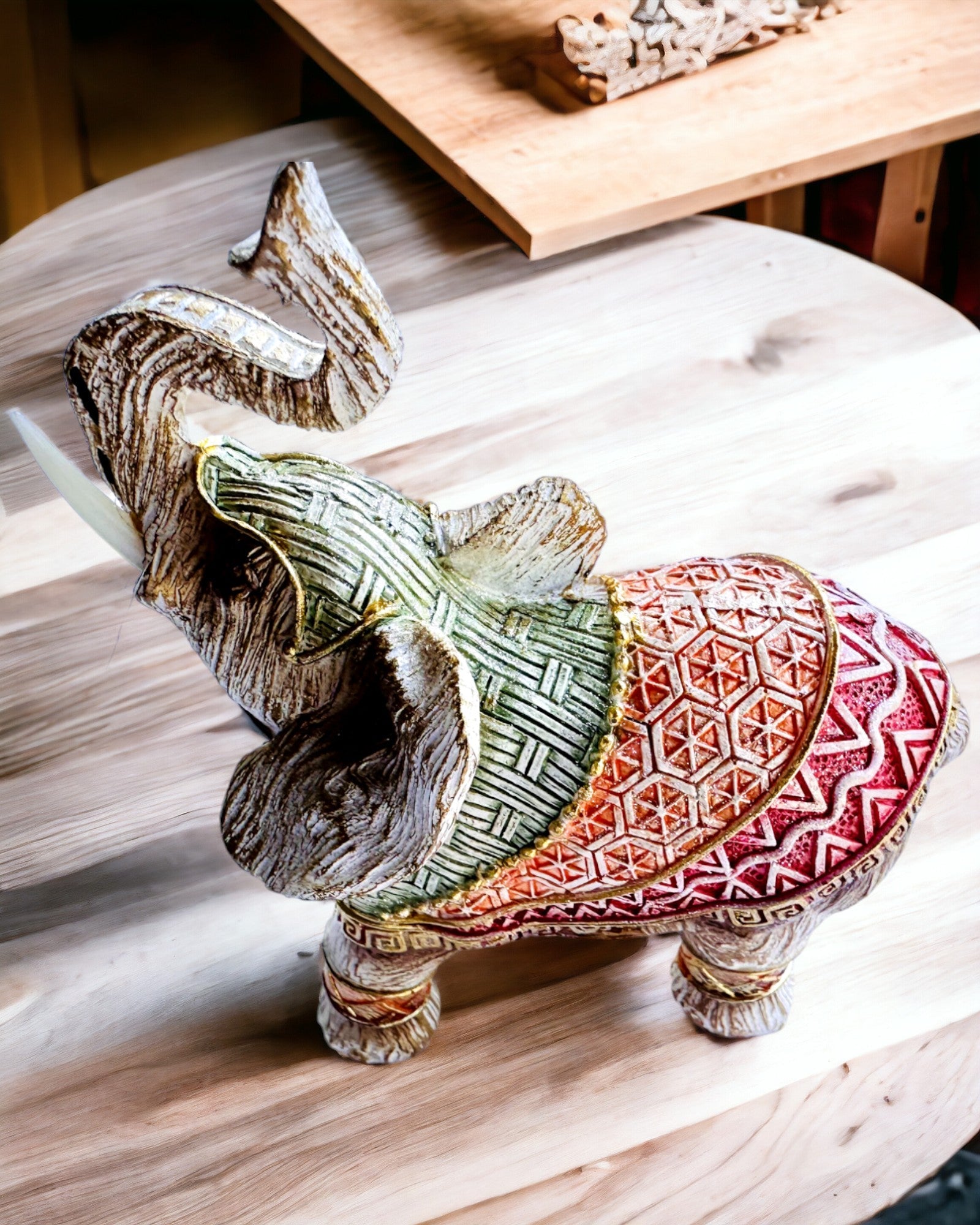 Personalized Engraved Resin Elephant Statue - Handcrafted Home Decor for Living Room, Office & Garden - Unique Gift for Housewarming, Wedding & Birthday