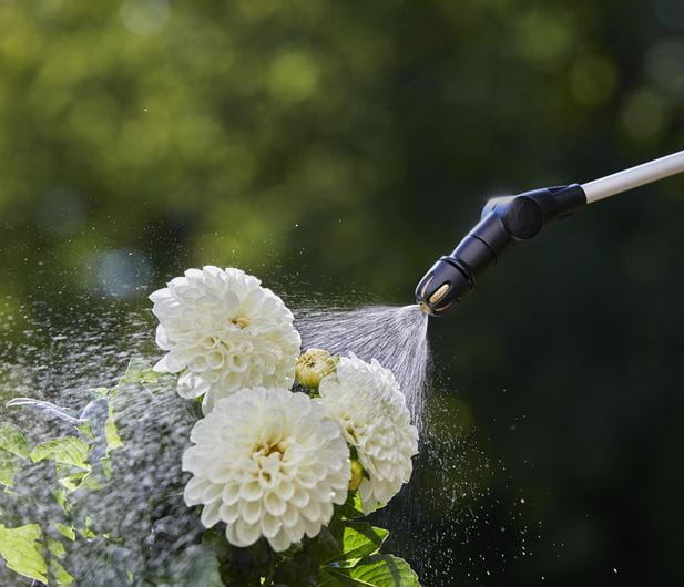 Gardena EasyPump Pressure Sprayer 5 Liter (1.3 Gallon) - 11136 Model for Garden, Lawn & Plant Care - Perfect for Watering, Fertilizing & Pest Control