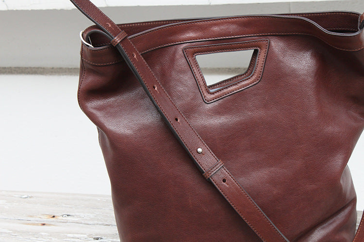Classic Design Women's Leather Handbag - Stylish Crossbody Purse for Work, Travel & Everyday Use | Durable & Fashionable Shoulder Bag