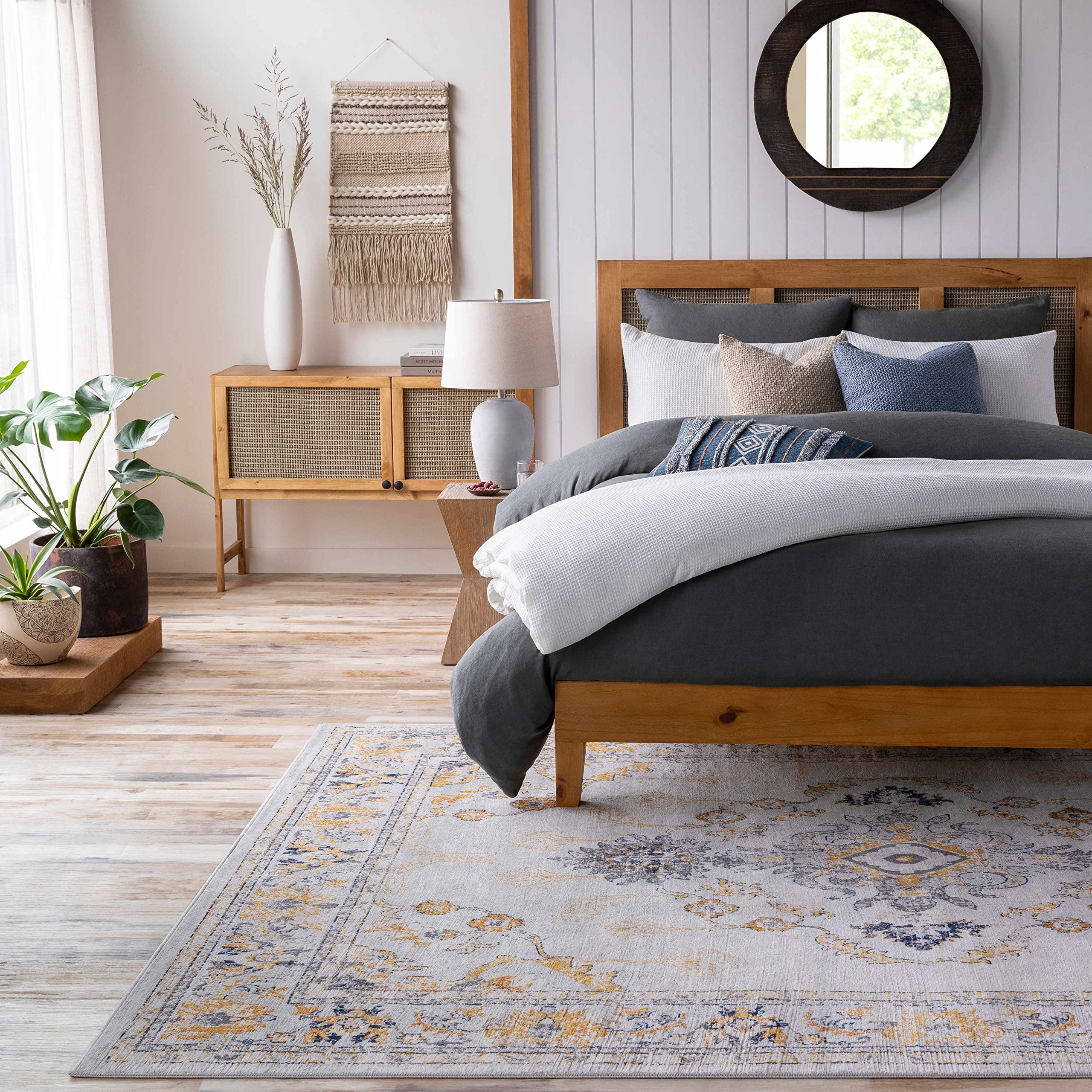 Traditional Hauteloom Mistley Area Rug - Orange, Gray, Beige - 5'3