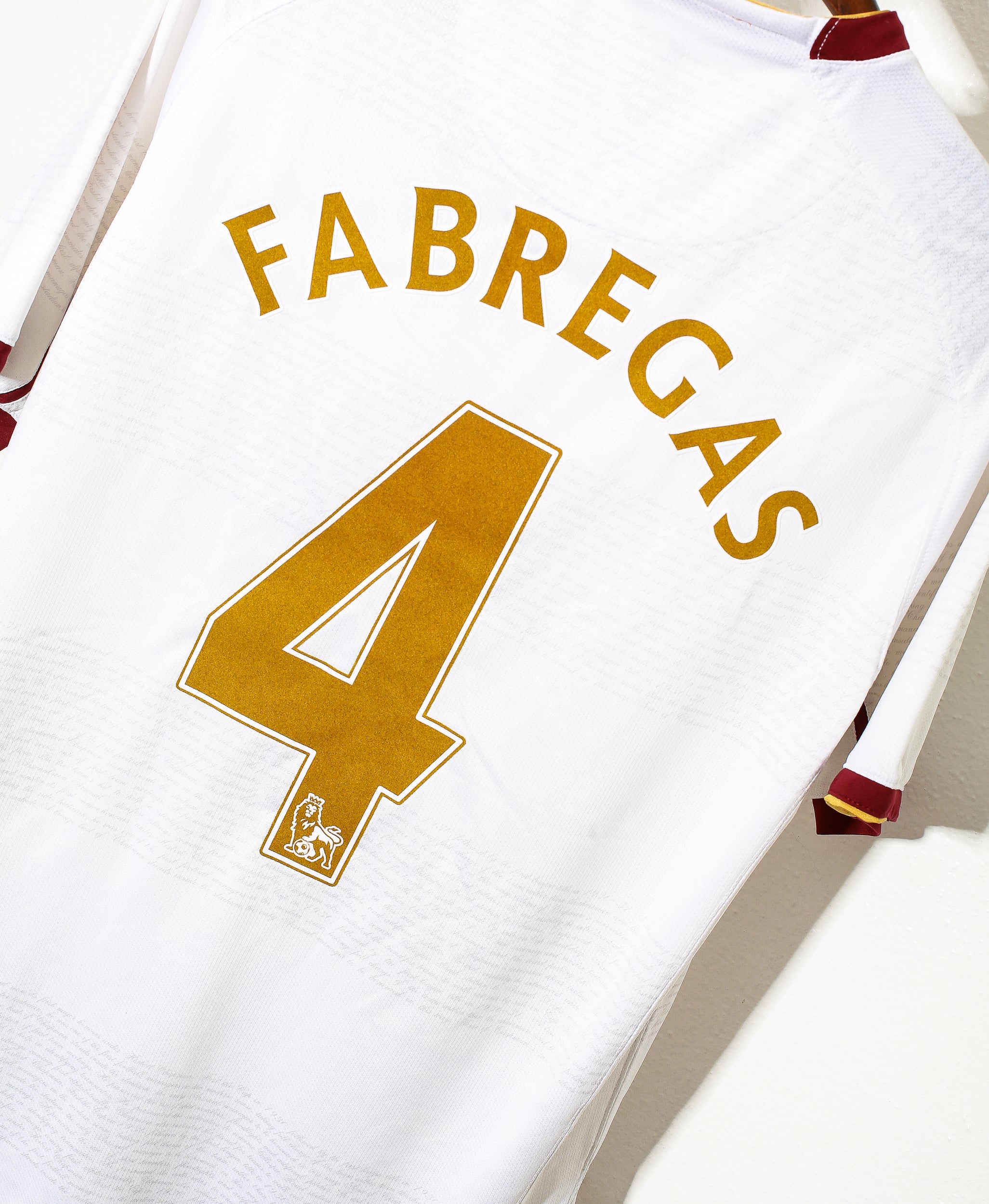 2007 Arsenal Away Jersey #4 Cesc Fabregas (Large) - Authentic Football Shirt for Fans & Collectors - Perfect for Matchdays, Gifts & Memorabilia Display