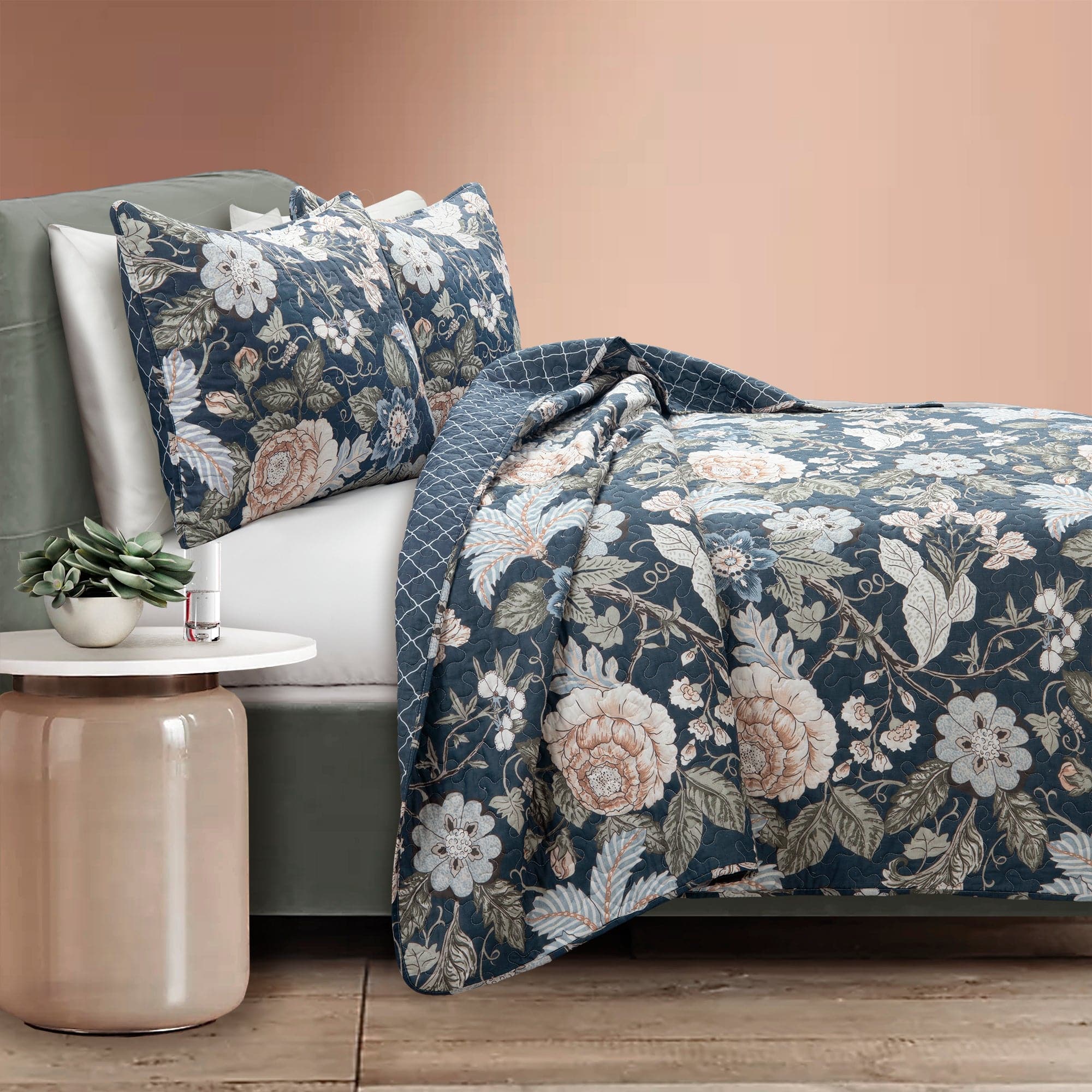 Sydney 3 Piece Quilt Set - Queen Size Bedding Set with Soft Microfiber, Lightweight & Breathable - Perfect for All Seasons, Home Decor & Guest Room
