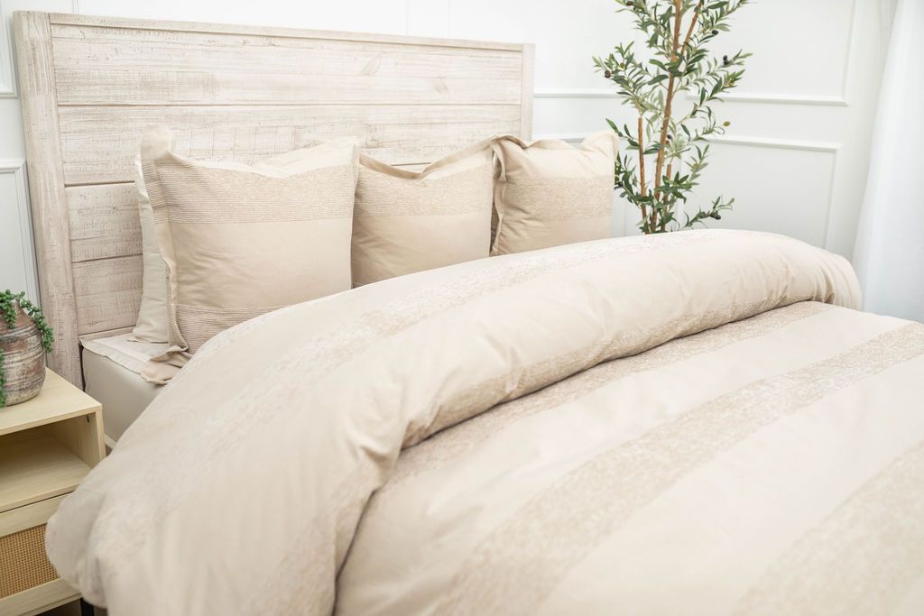Halston Luxury Duvet Cover Set - Soft 100% Cotton Queen/King Size Bedding - Perfect for Master Bedroom, Guest Room & Hotel Decor