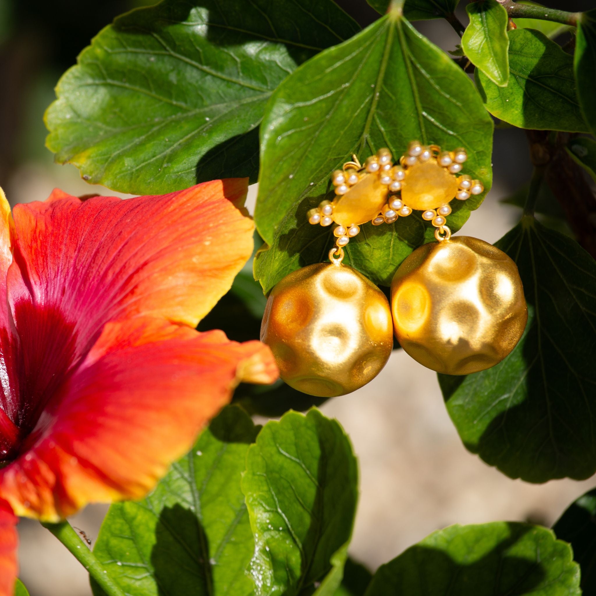 Playa del Sol Pearl Drop Earrings - Elegant Dangle Earrings for Women, Perfect for Weddings, Parties & Special Occasions