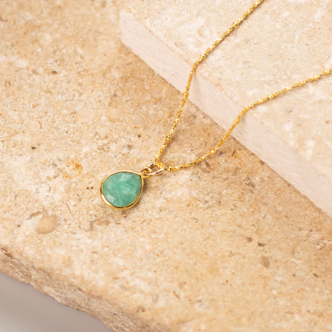 14K Gold Chrysoprase Charm Necklace - May Birthstone Jewelry for Women, Elegant Pendant Gift for Mother's Day & Birthday - Perfect for Everyday Wear & Special Occasions