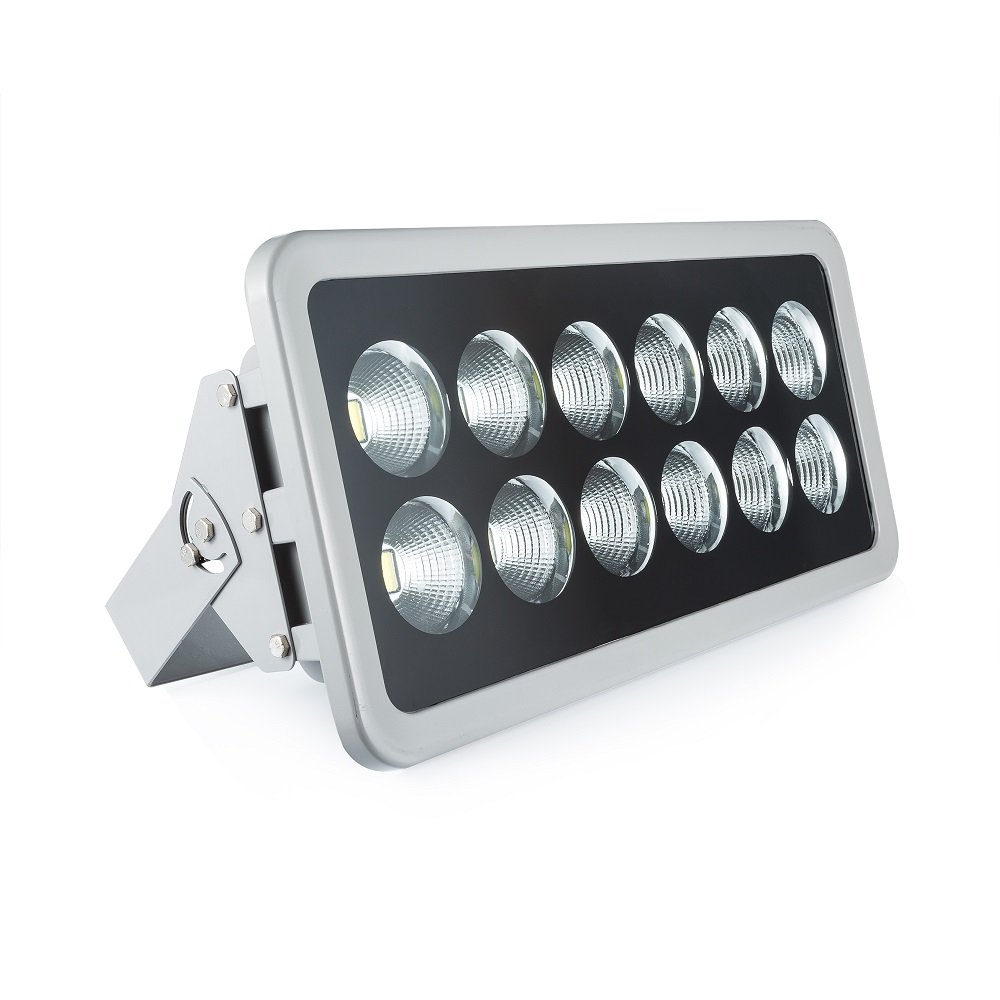 600W LED Flood Light - Super Bright Daylight White, Long Distance Security Lighting, IP66 Waterproof for Outdoor Use - Perfect for Parking Lots, Gardens, Football & Basketball Courts, Stadiums, and Backyard Lighting