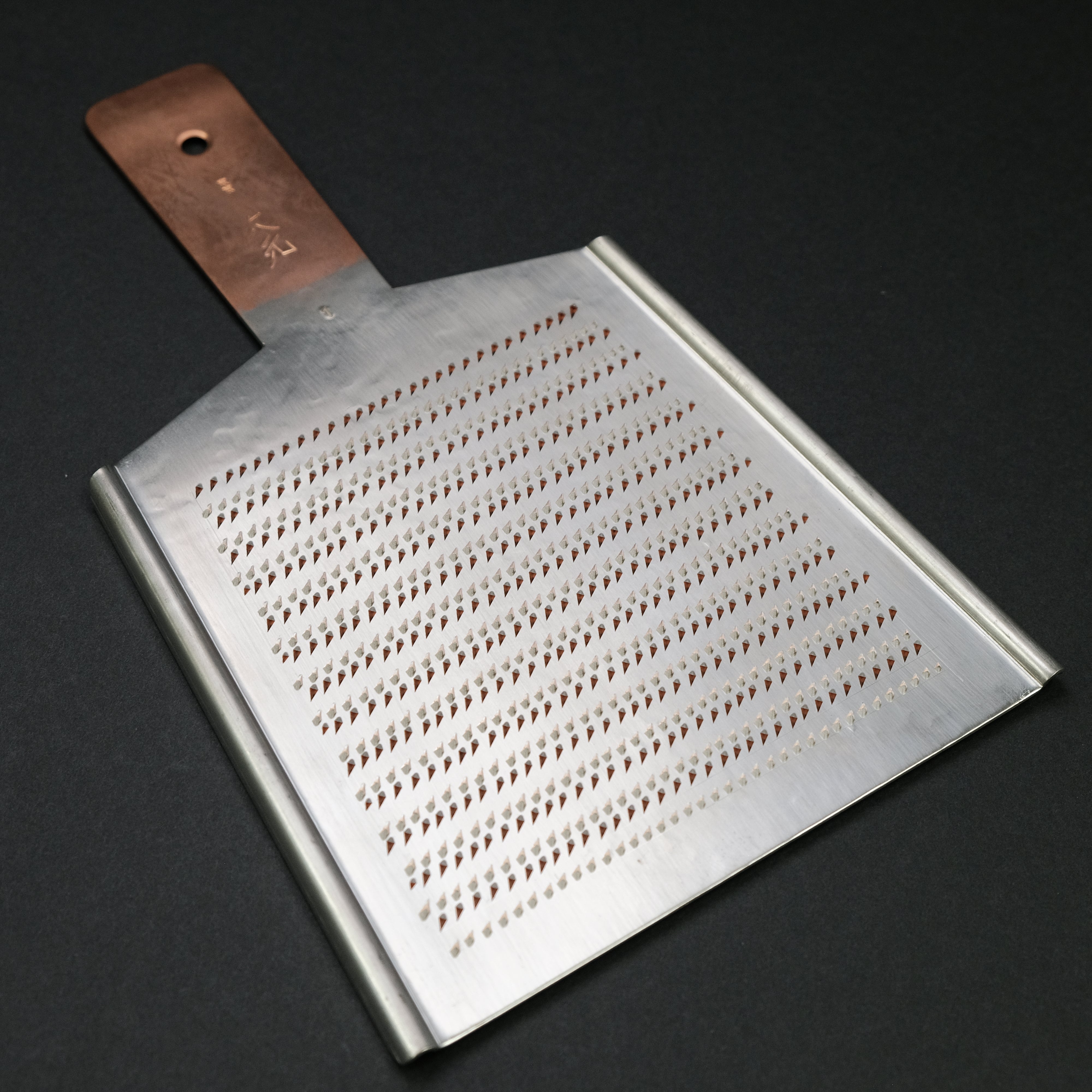 Premium Japanese Copper Oroshigane Grater #1 by Morihei Hisamoto – Ideal for Grating Ginger, Wasabi & Citrus Zest in Professional Kitchens & Home Cooking