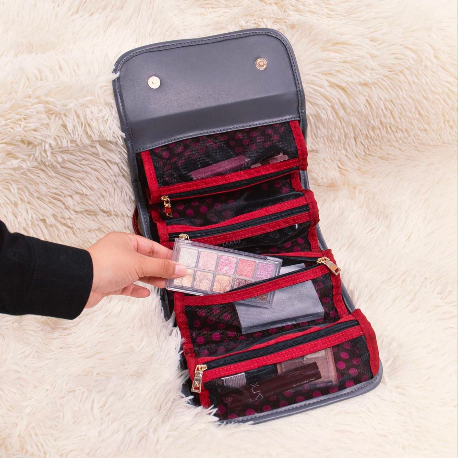 Hanging Cosmetic Travel Bag - Waterproof Makeup Organizer with Multiple Pockets for Toiletries, Perfect for Travel, Gym, and Daily Use