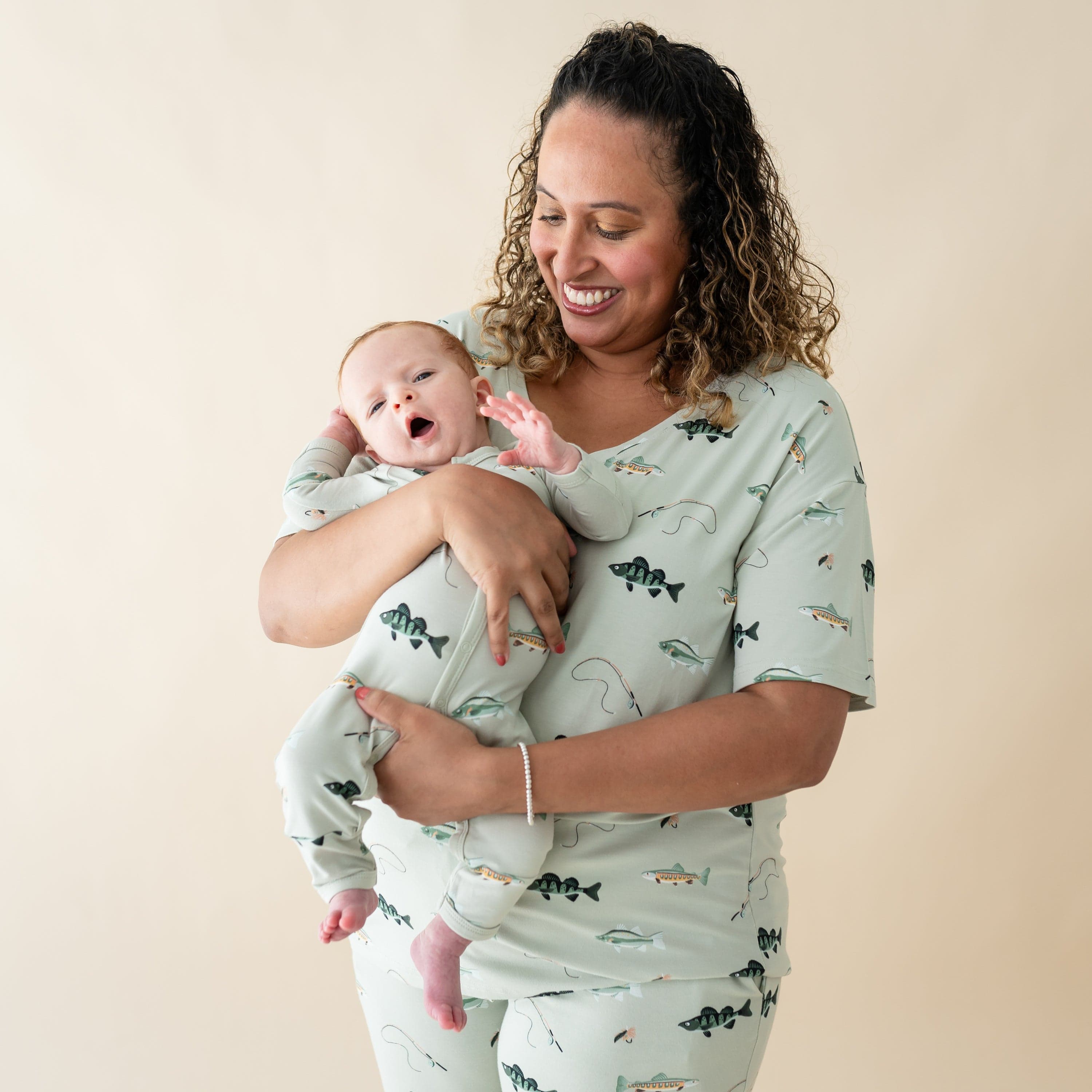 Stylish Fishing Romper for Women - Comfortable & Durable Outdoor Wear - Perfect for Fishing, Hiking & Summer Adventures