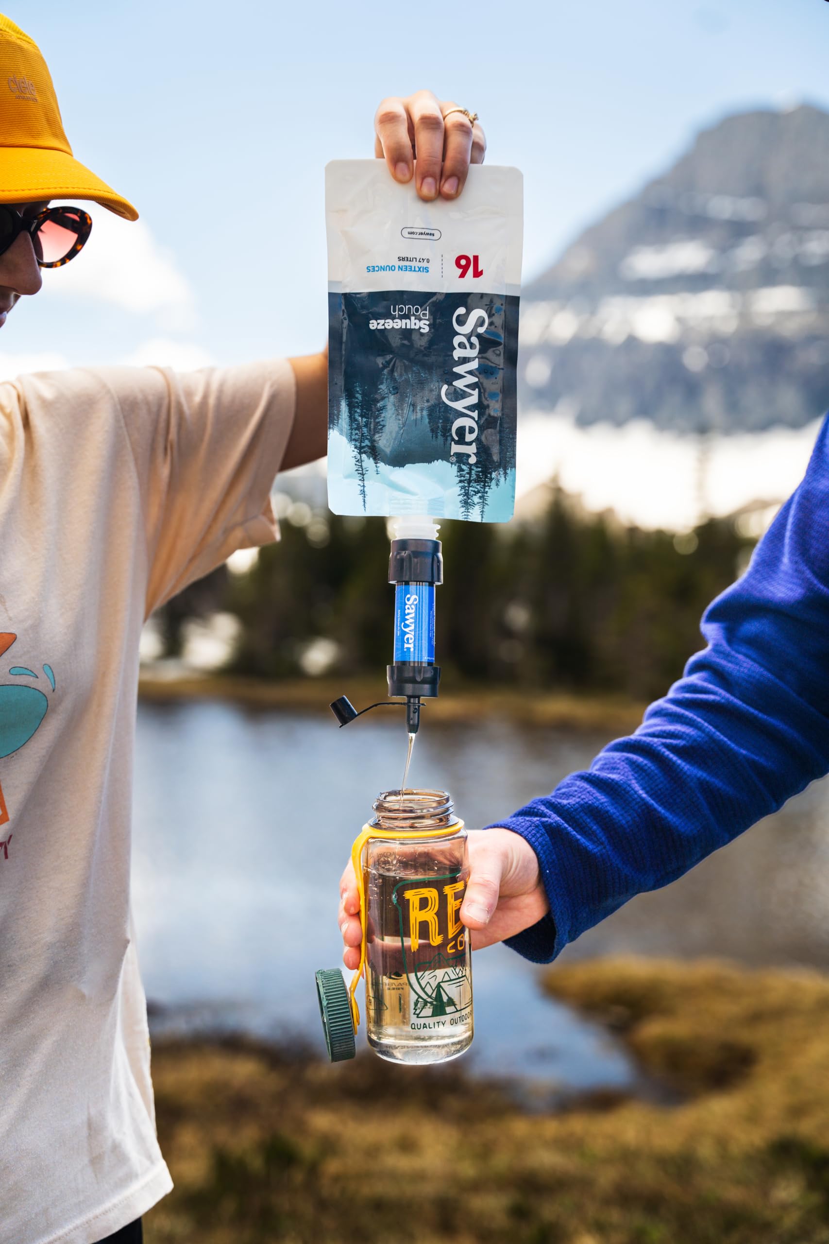 Sawyer Mini Water Filter - Portable Filtration System for Hiking, Camping & Emergency Preparedness - Removes 99.9999% of Bacteria & Protozoa