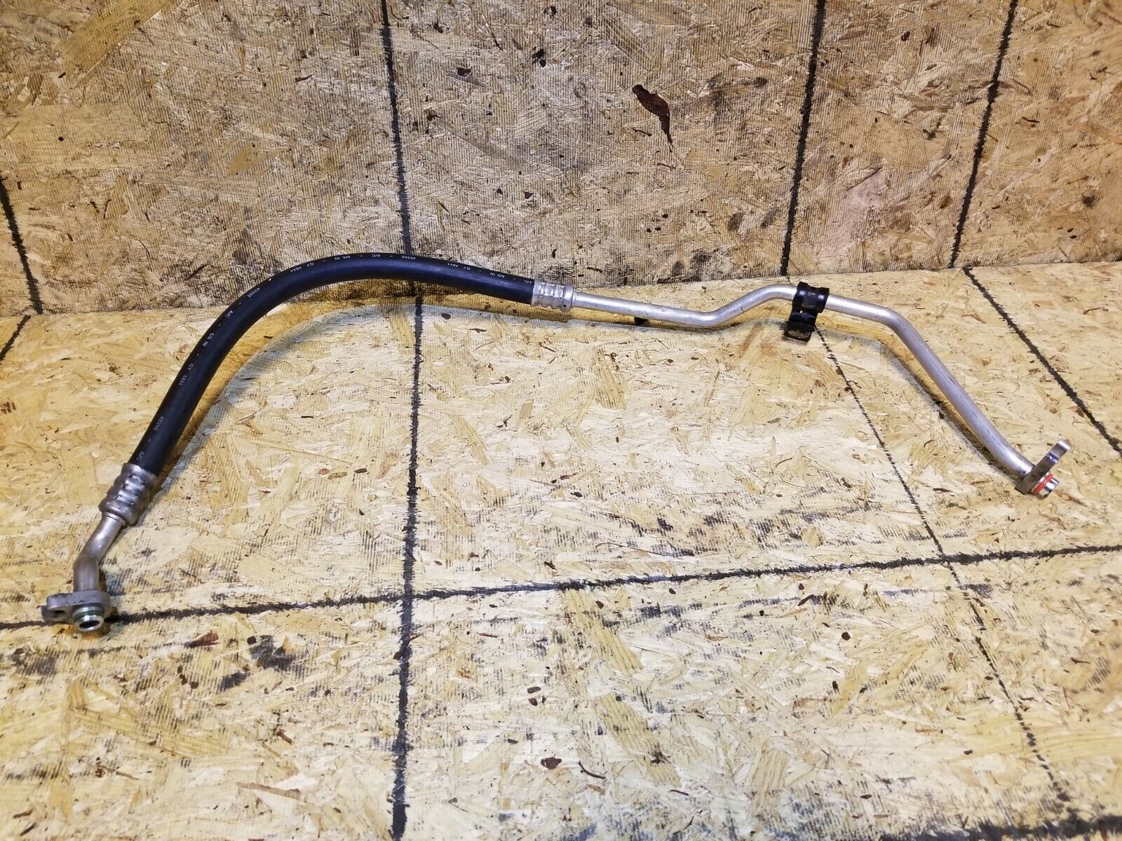 2004-2006 Chrysler Sebring Convertible AC Hose Line Pipe - OEM Replacement Part for Cooling System Repair - Perfect for Summer Driving & HVAC Maintenance