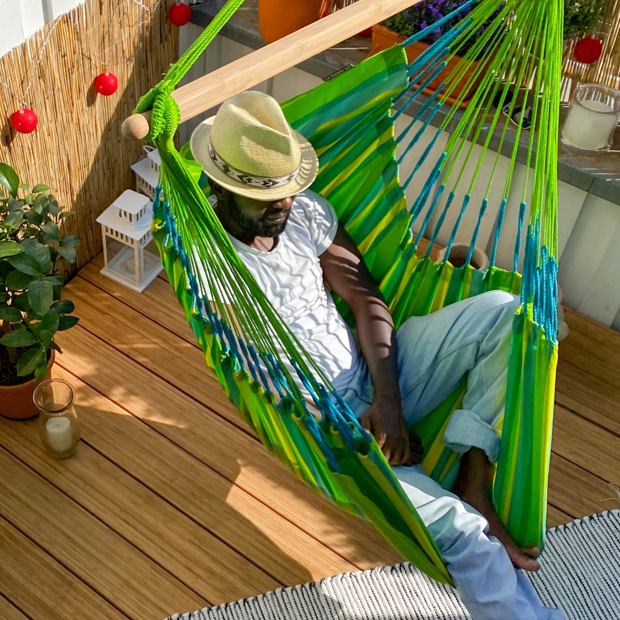 LA SIESTA® Large Comfort Domingo Hammock Swing Chair with CasaMount - Weatherproof & Durable Indoor/Outdoor Hanging Chair - Includes Suspension Kit for Walls, Ceilings & Square Beams - Perfect for Porch, Patio, Garden & Nursery Relaxation - Lime Green