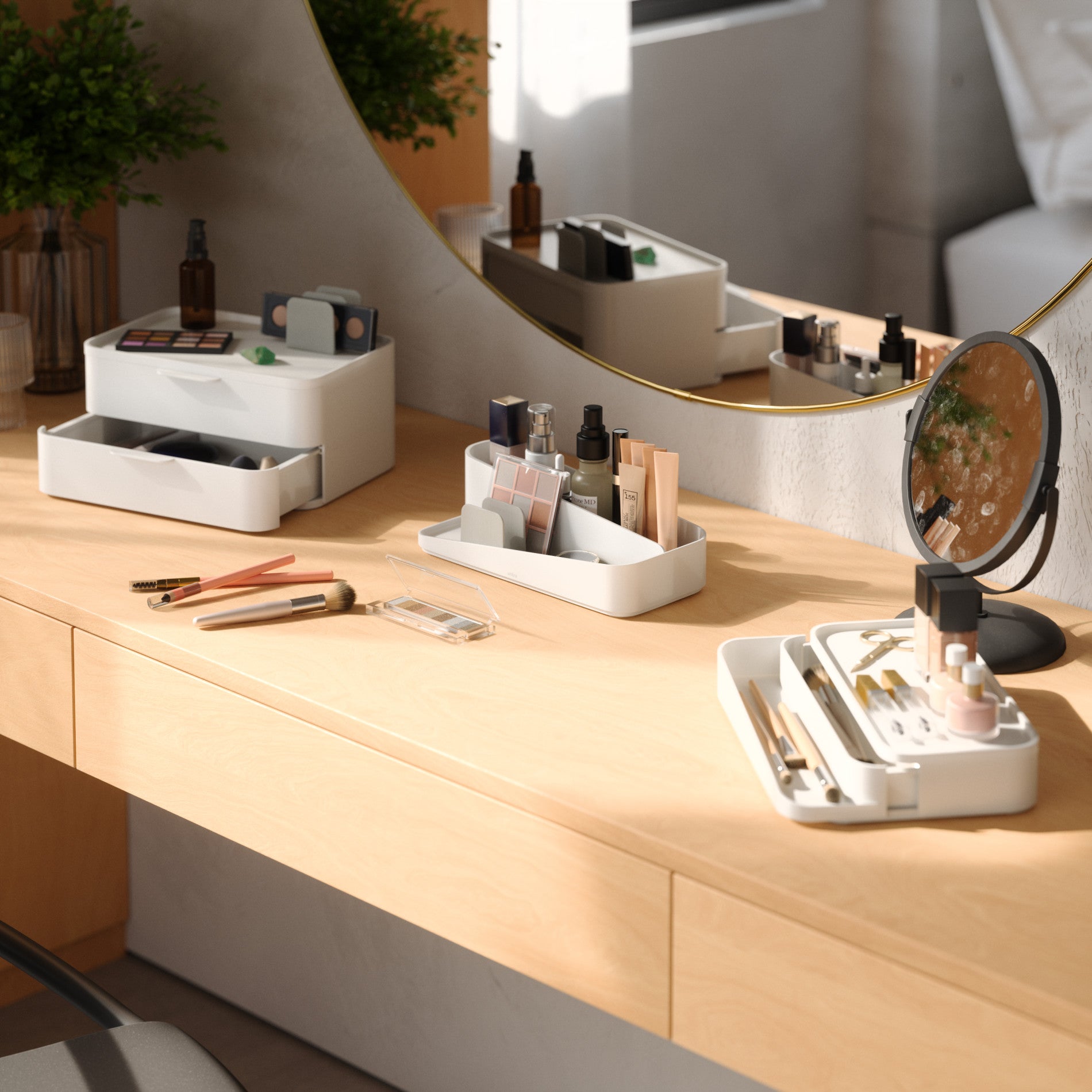 Large Glam Cosmetic Organizer - Perfect for Makeup Brushes, Lipsticks & Beauty Products - Ideal for Vanity, Bathroom & Travel Storage