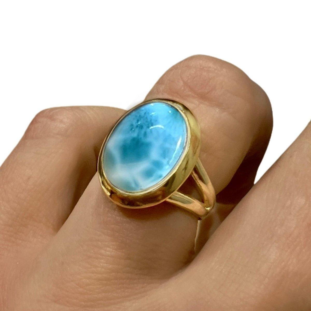Elegant Oval Gold Larimar Ring for Women - Classic Chic Jewelry Gift for Her - Perfect for Weddings, Parties & Everyday Wear