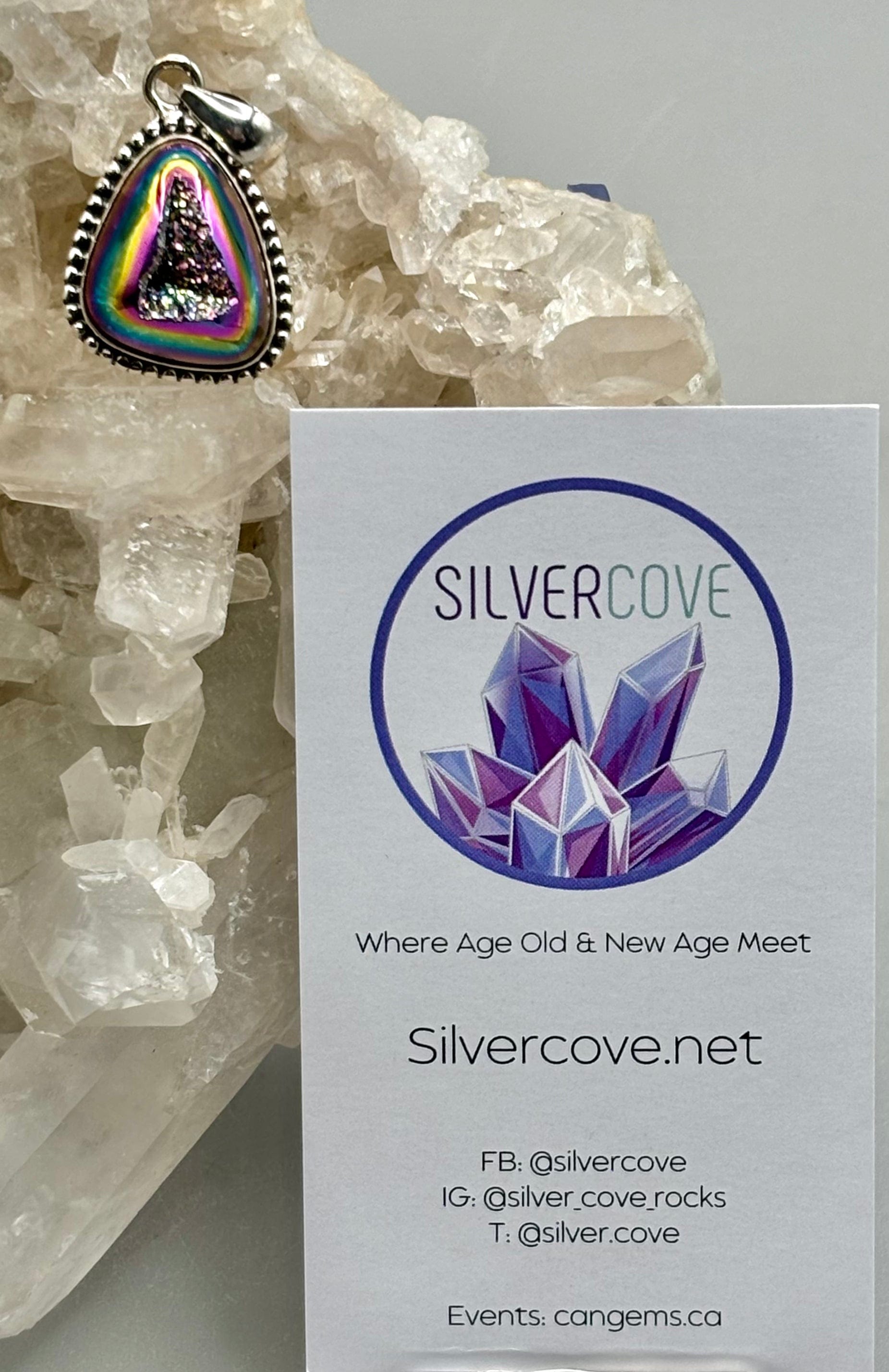 Natural Aura Druzy Pendant Necklace - Healing Crystal Jewelry for Women, Elegant Gemstone Pendant with Silver Chain, Perfect for Meditation, Yoga & Spiritual Gifts