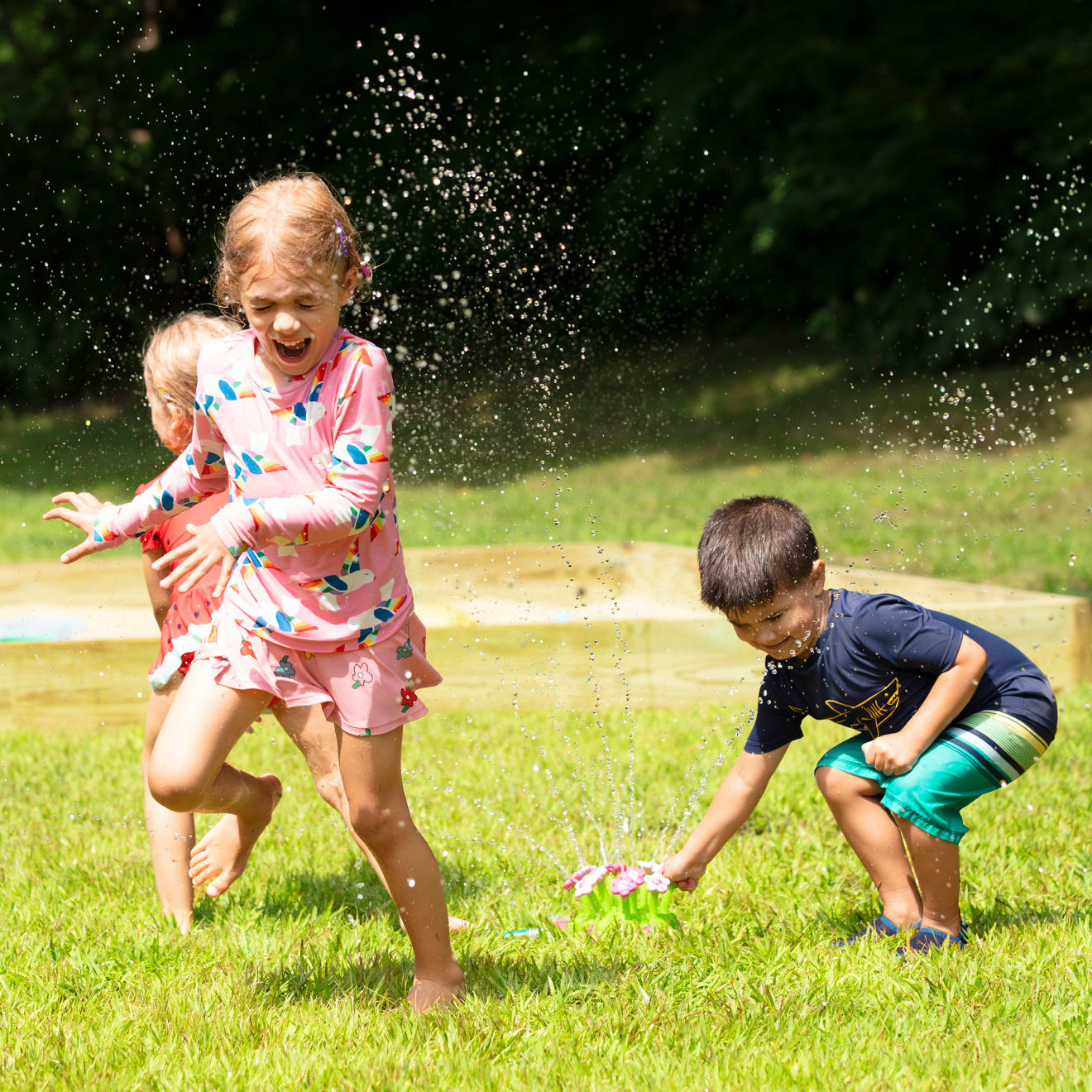 Pretty Petals Sprinkler - Colorful Garden Water Sprayer for Kids & Outdoor Fun | Perfect for Backyard Play, Lawn Cooling, and Summer Activities