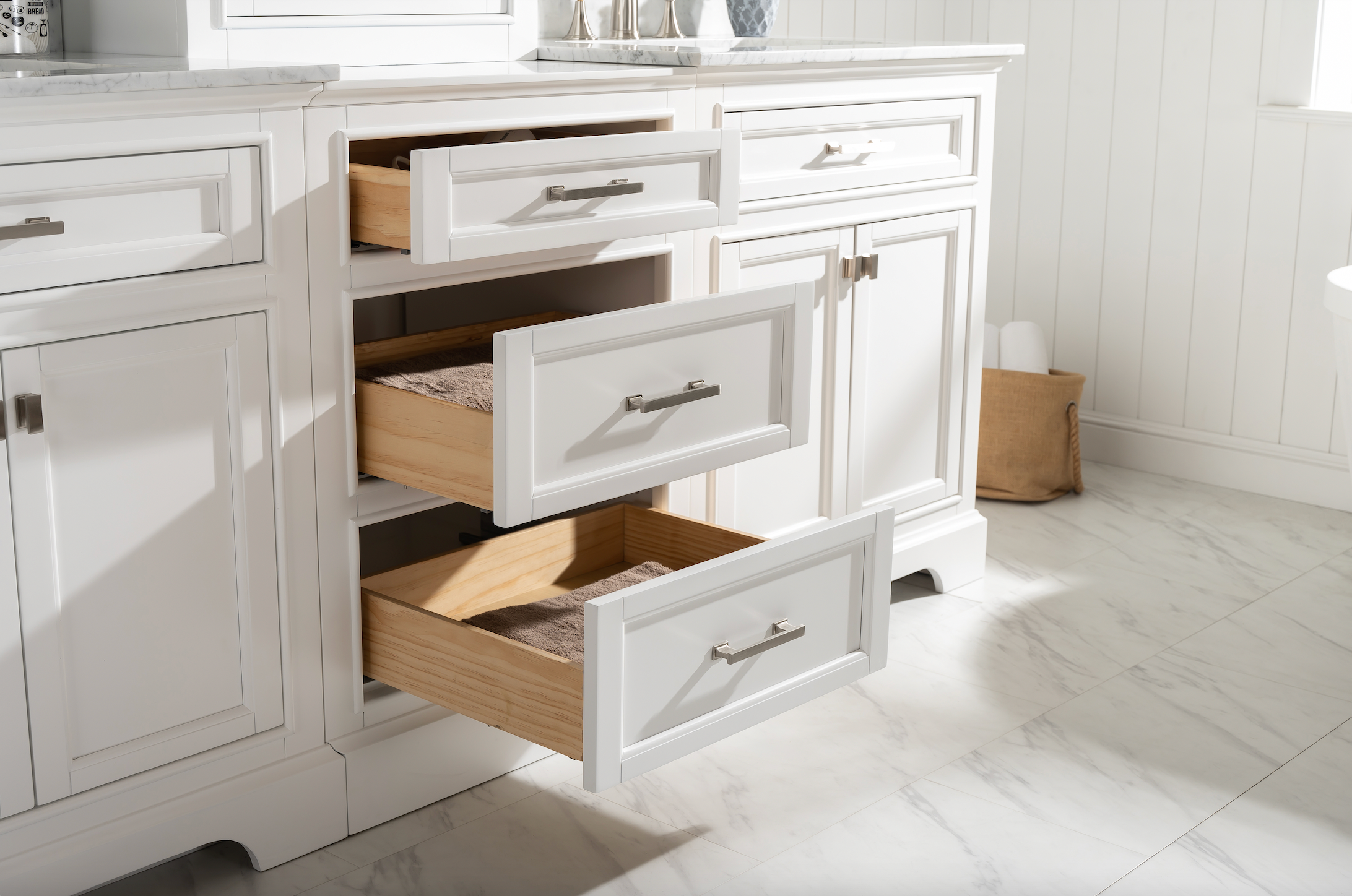 Design Element Milano 84-Inch Double Sink Bathroom Vanity Set in White - Modern Modular Vanity with Soft-Close Drawers for Master Bathroom or Guest Bath Remodel