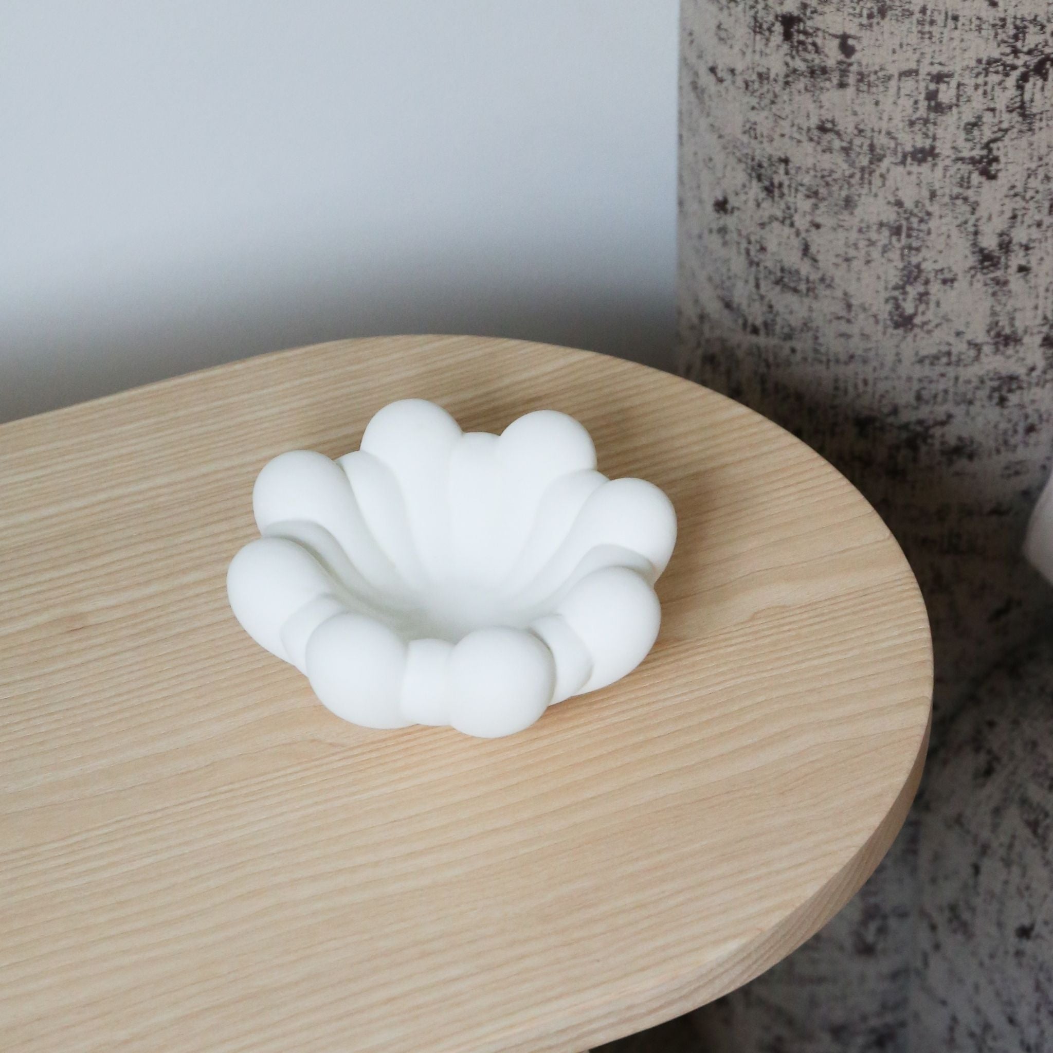 101 COPENHAGEN Bloom Tray Mini - 6.1 Inch Round Decorative Ceramic Tray in Bone White - Perfect for Jewelry Display, Bathroom Organizer & Home Decor Accessories