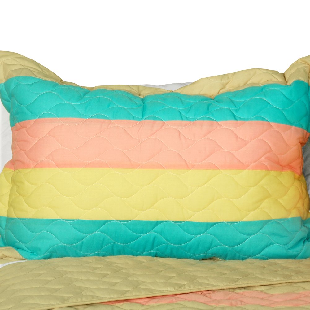 Lovers in Paris 3-Piece Patchwork Quilt Set - Full/Queen Size Bedding - Soft & Stylish Comforter for Romantic Bedroom Decor