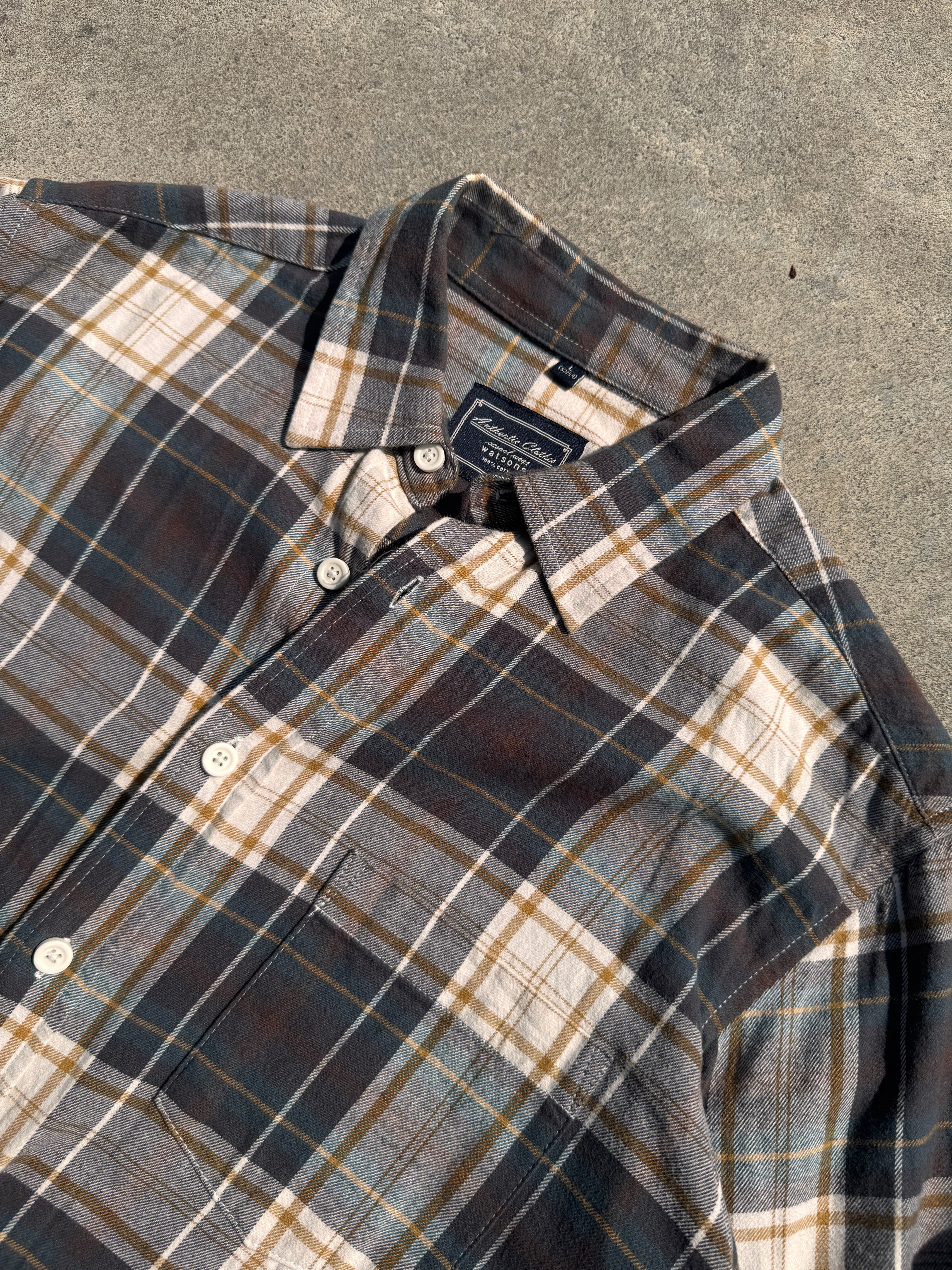 Soft & Cozy Flannel Shirt for Men & Women - Plaid Long Sleeve Button Down Shirt - Perfect for Fall, Winter & Outdoor Activities - Camping, Hiking & Casual Wear