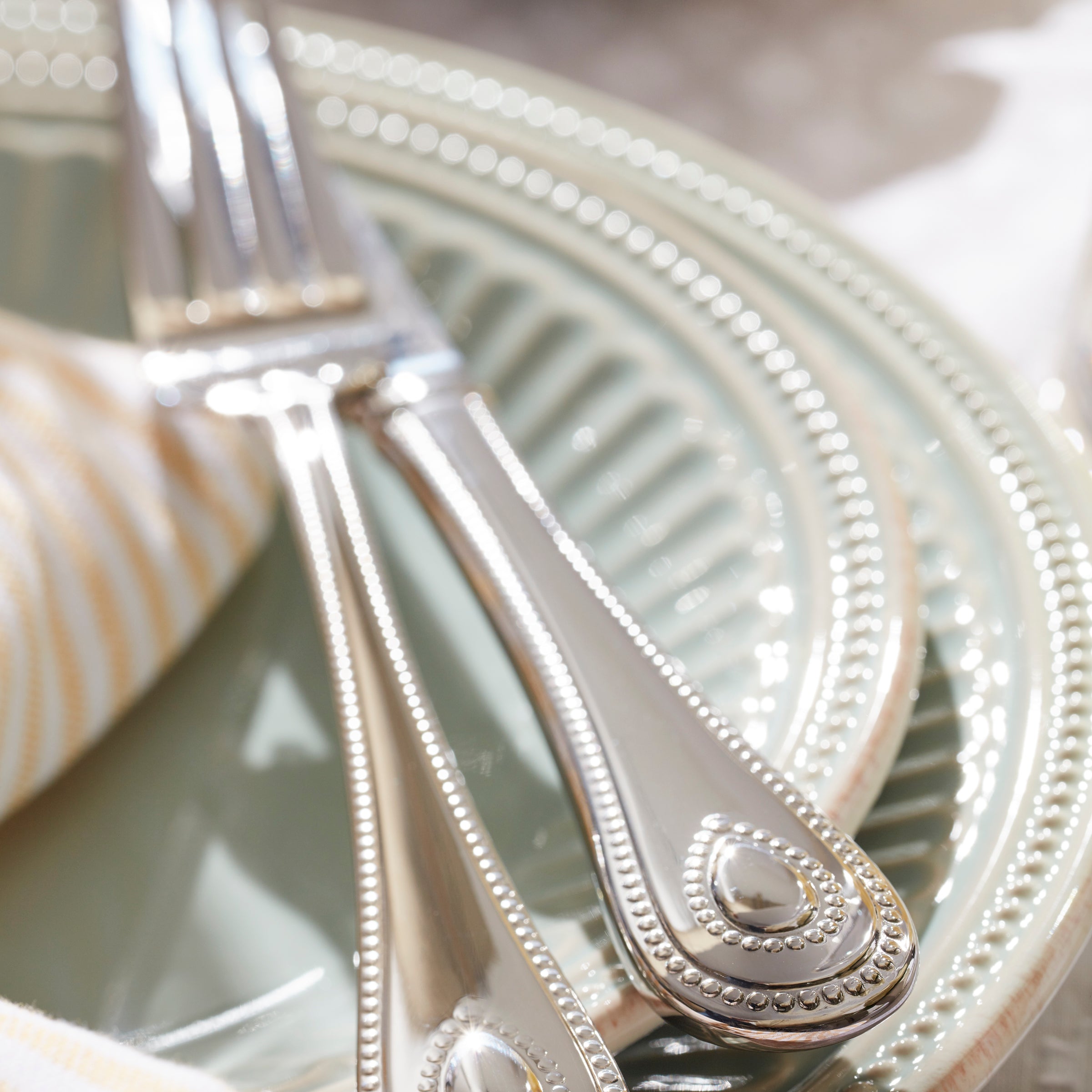 French Perle Groove Ice Blue 12-Piece Dinnerware Set - Elegant Tableware for Formal Dining, Entertaining & Special Occasions