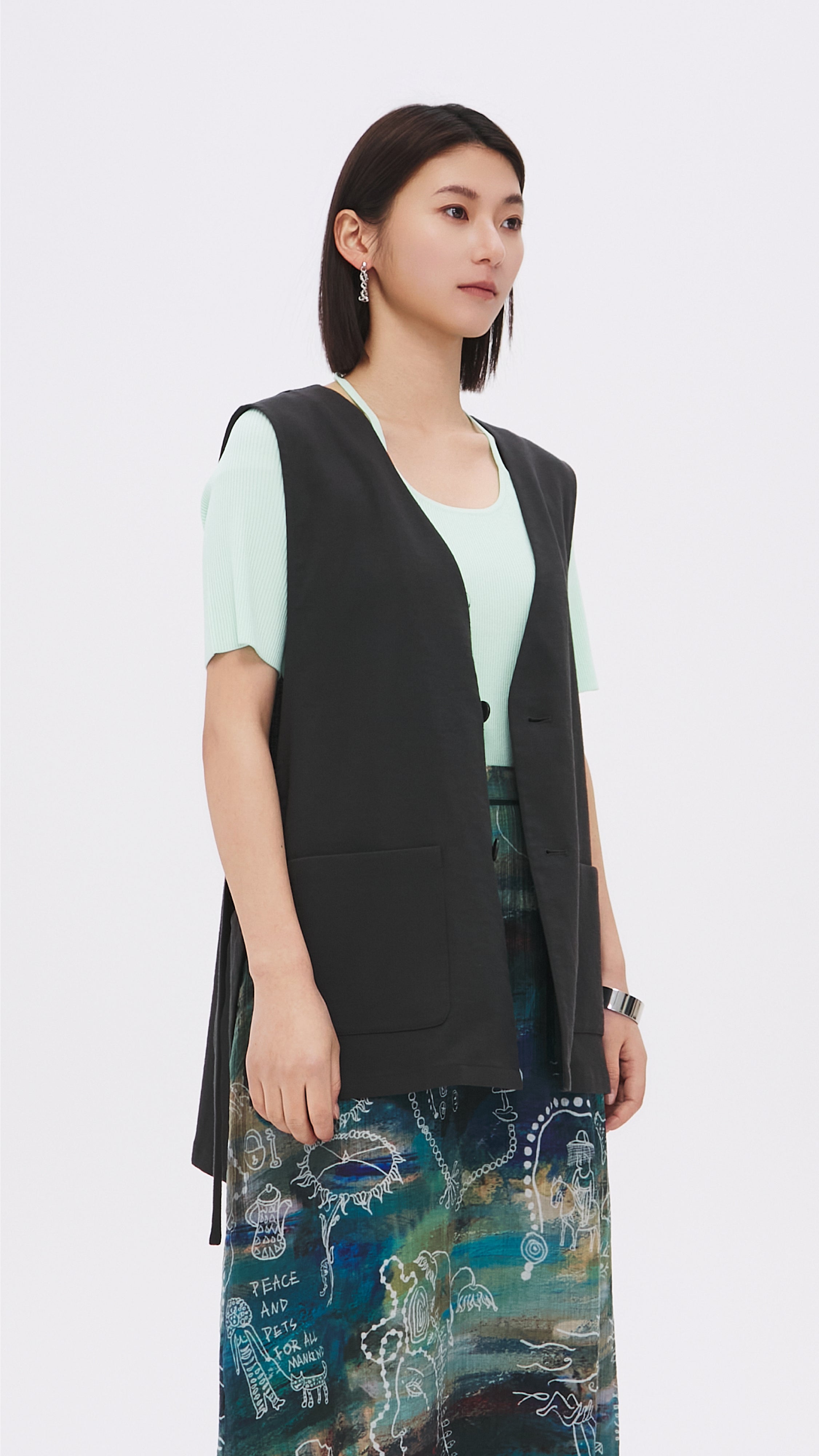 Stylish Waistcoat with Side Slits for Men & Women - Trendy Formal & Casual Vest for Office, Wedding & Everyday Wear