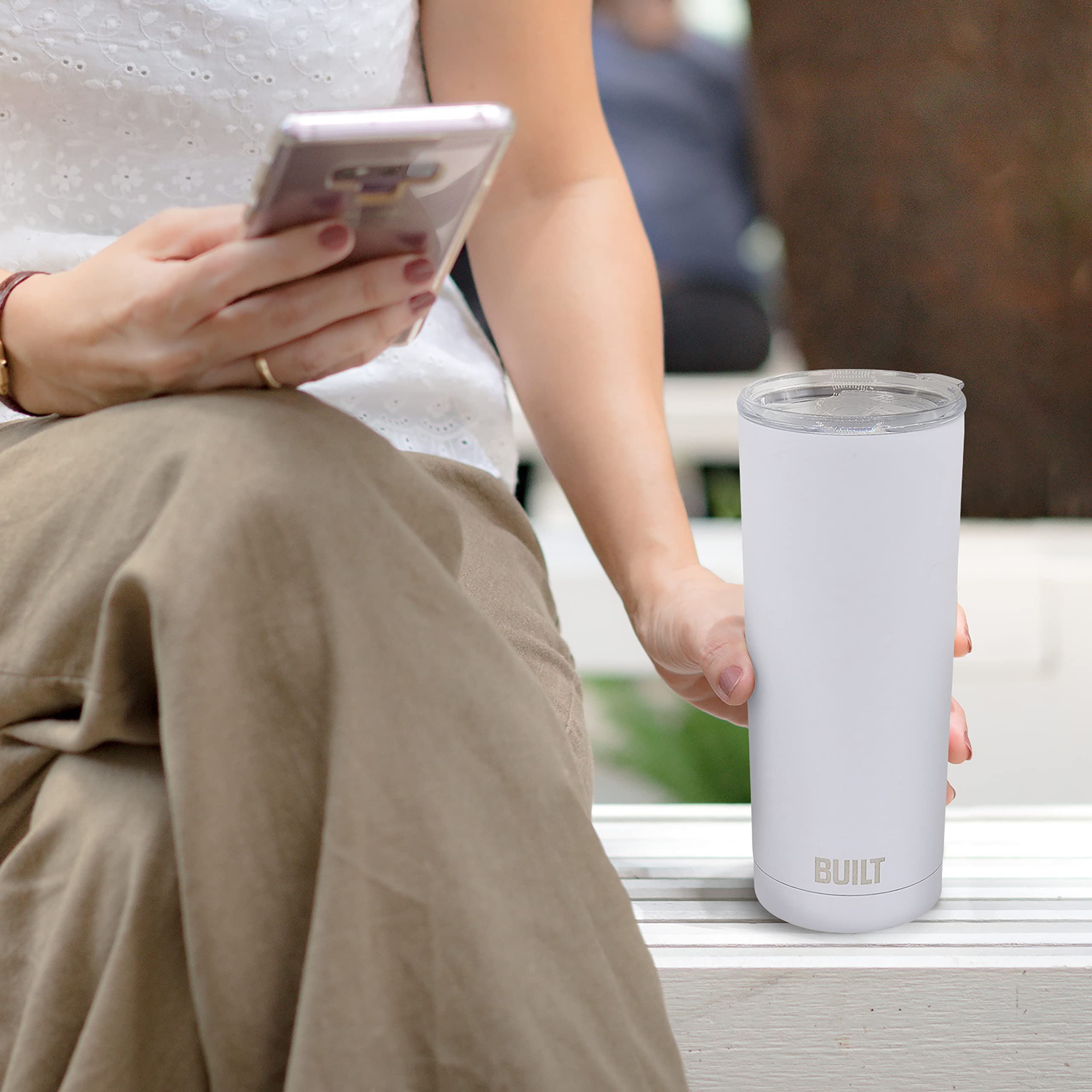 20oz Double Wall Vacuum Insulated Stainless Steel Coffee Tumbler with Tritan Lid & Splash Guard - Leakproof Travel Mug for Hot & Cold Drinks - Office, Gym, Hiking, Commuting - White (Model 5286364)