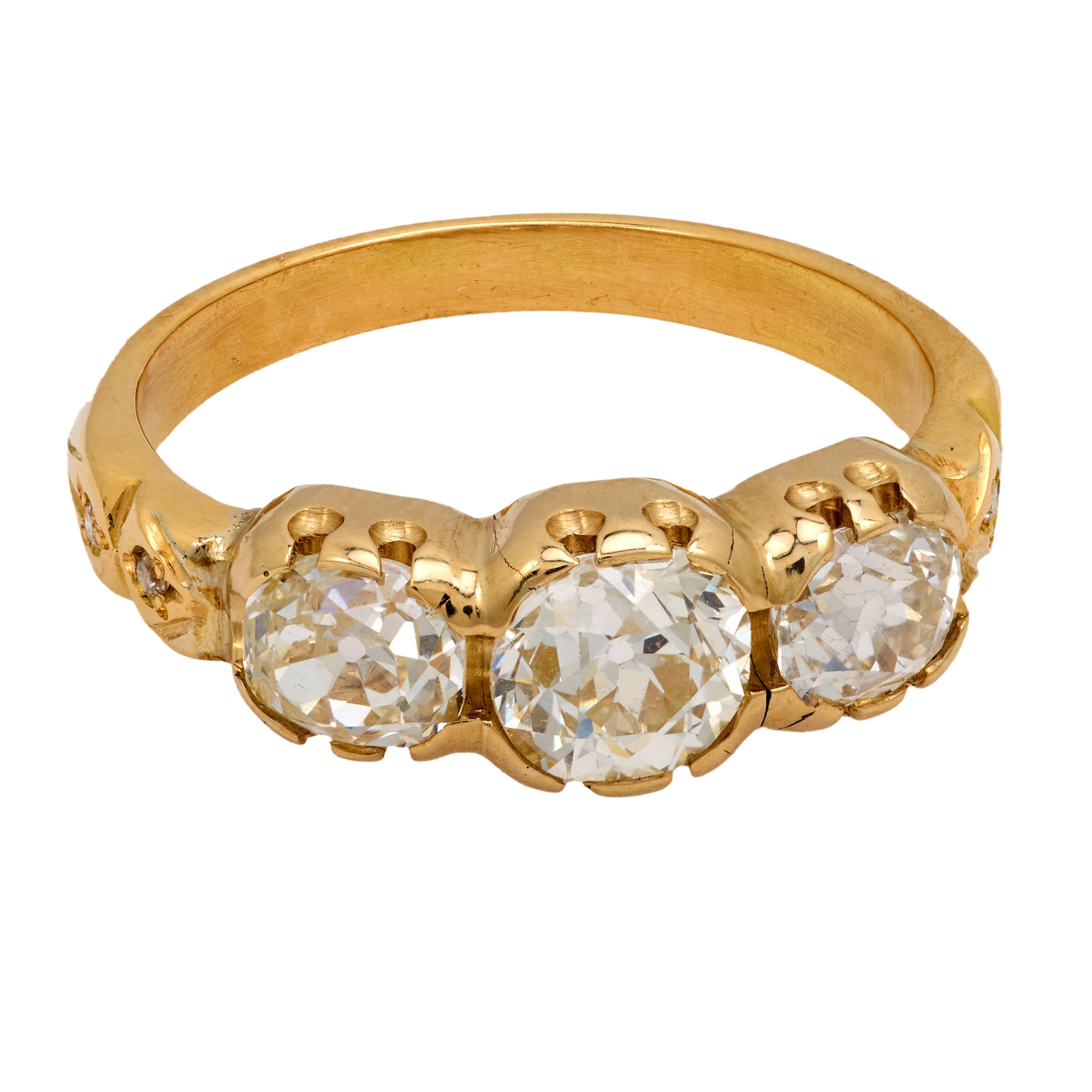 2.05 Carat Old European Cut Diamond Ring in 18K Yellow Gold - Vintage Three Stone Engagement Ring for Women, Perfect for Weddings, Anniversaries & Special Occasions