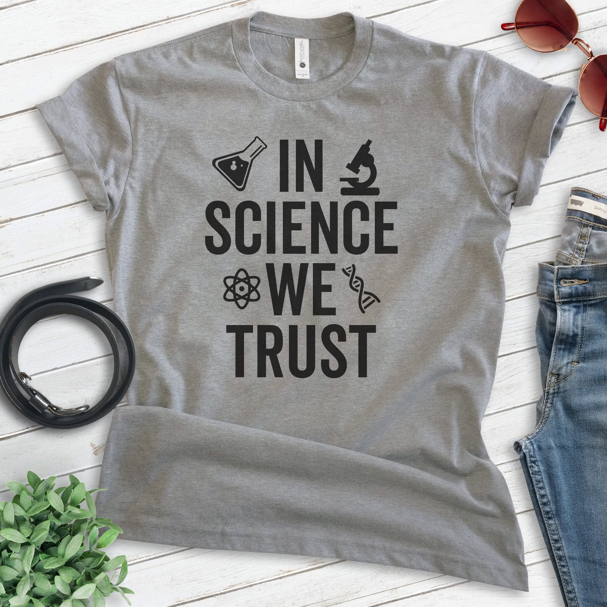EVERTREE CLOTHING Science We Trust T-Shirt - Unisex Cotton Tee for Men & Women | STEM Scientist Graphic Shirt for School, Work & Casual Wear