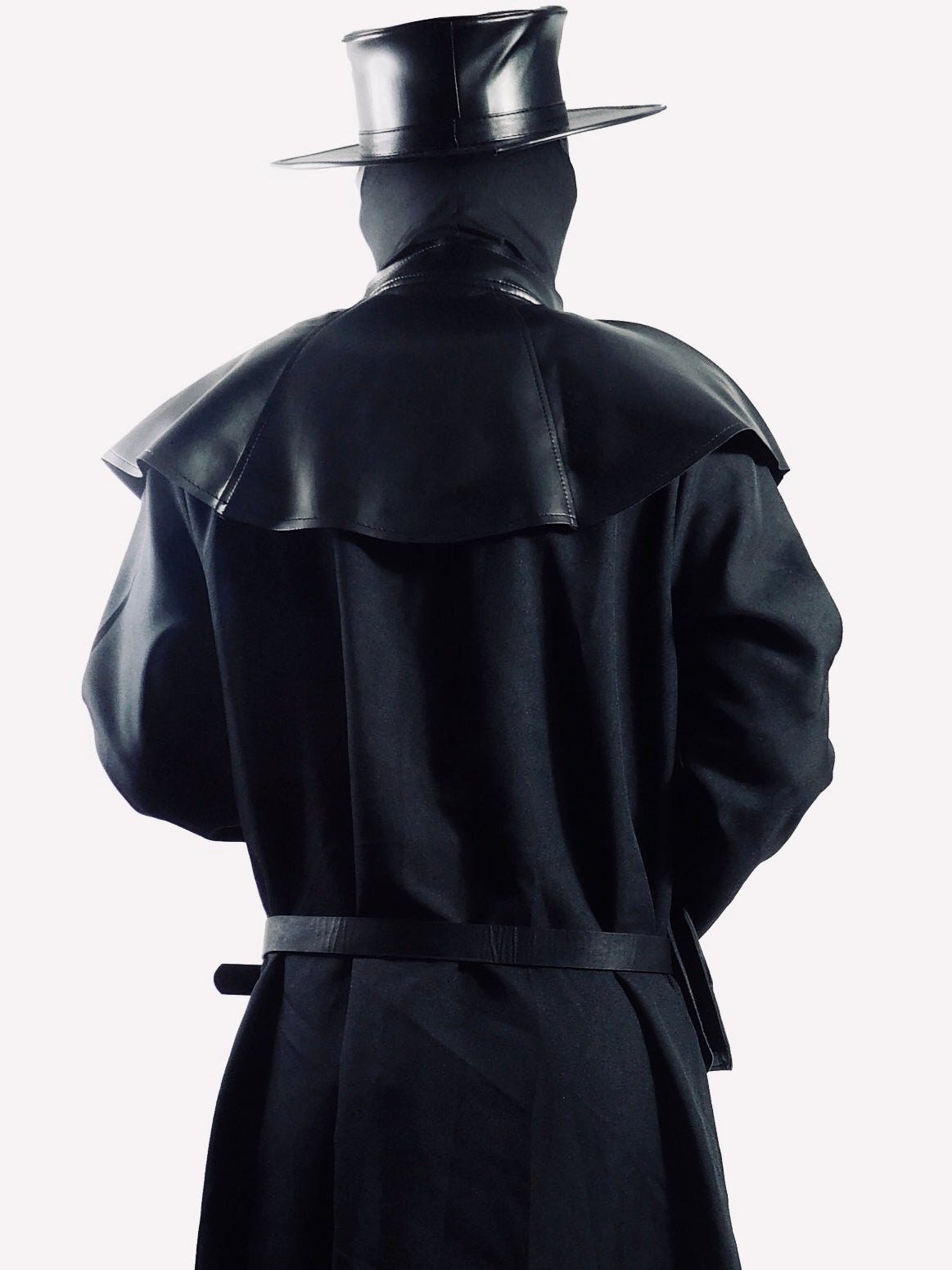 Complete Plague Doctor Costume with Realistic Parrot Mask - Perfect for Halloween, Cosplay, Renaissance Fairs & Theatrical Performances
