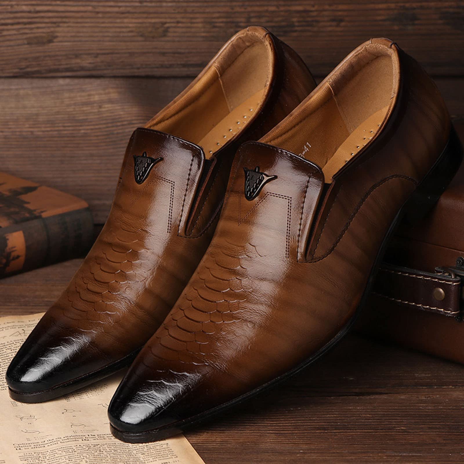 **Men's Classic Leather Slip-On Dress Shoes - Retro Oxford Loafers for Business, Wedding & Office Wear - Comfortable & Stylish Formal Footwear for Work & Special Occasions**