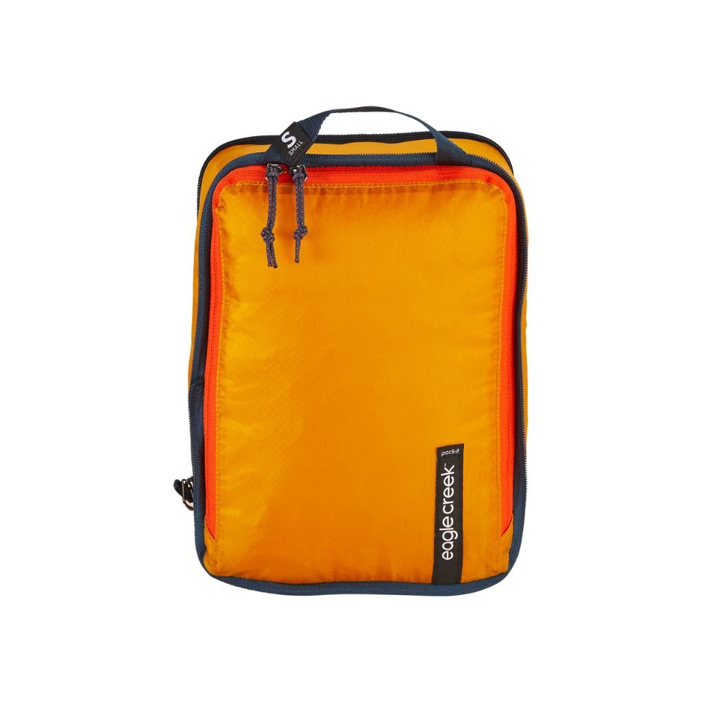 Eagle Creek PACK IT ISOLATE Compression Packing Cubes Small - Sahara Yellow | Travel Organizer for Suitcases, Backpacks & Carry-On Luggage | Perfect for Vacations, Business Trips & Weekend Getaways