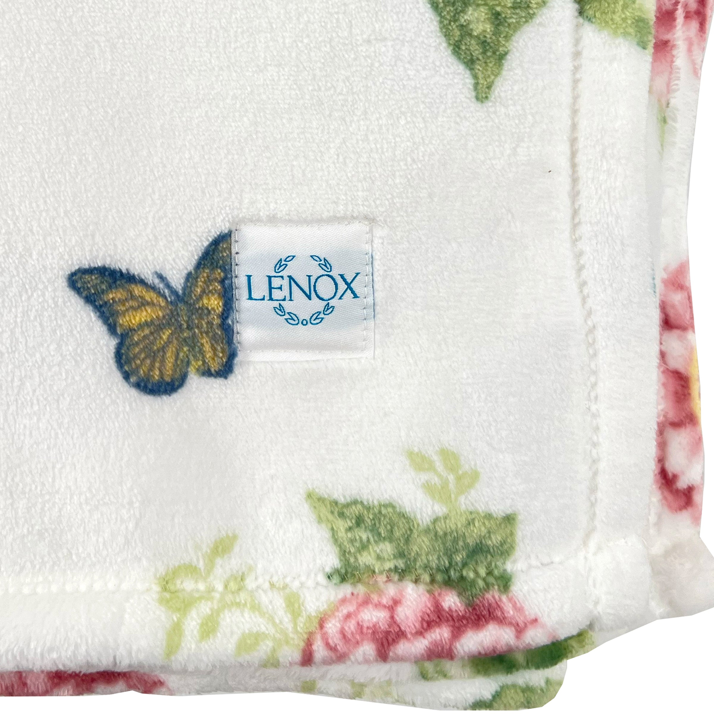 Butterfly Meadow Hydrangea Throw Blanket - Soft Floral Design Cozy Blanket for Couch, Bed & Outdoor Use - Perfect for Living Room Decor, Picnics and Gift Giving