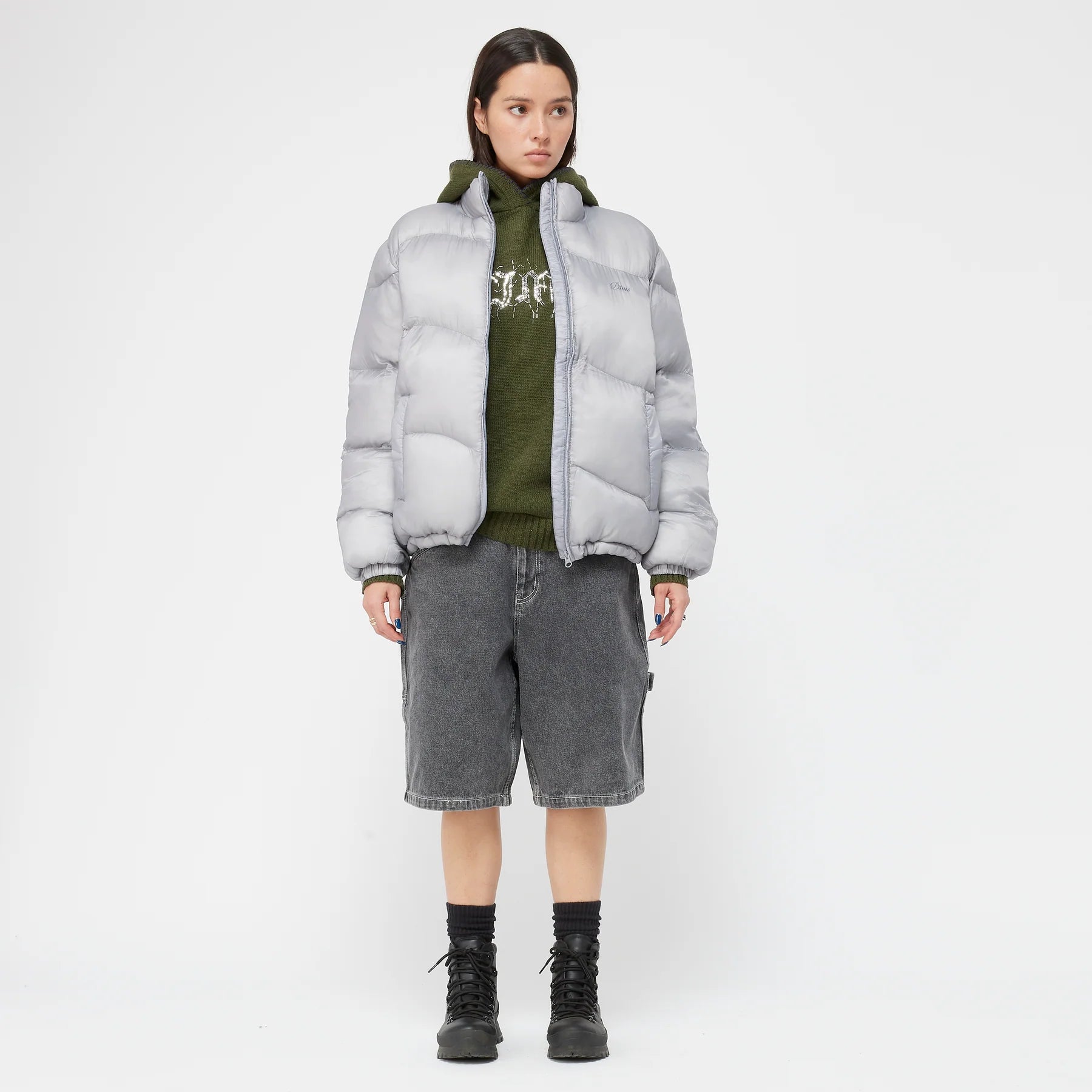 Classic Ripstop Puffer Jacket in Silver - Lightweight & Durable for Outdoor Adventures & Winter Fashion