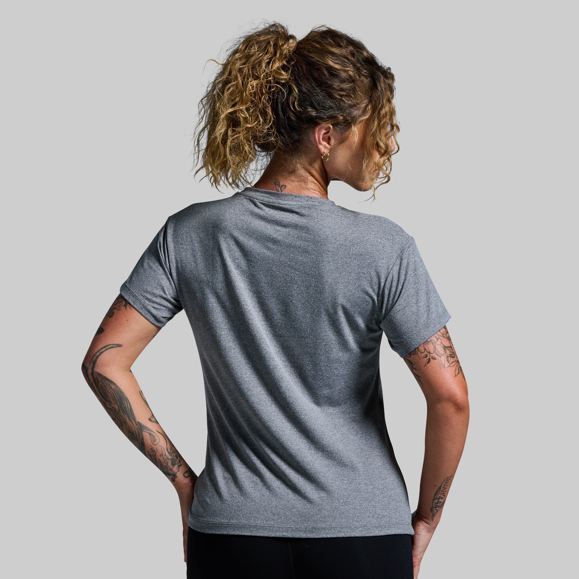 Premium Women's Basic Crew Neck T-Shirt - Soft Heather Grey Cotton Tee for Casual Wear, Layering & Everyday Comfort