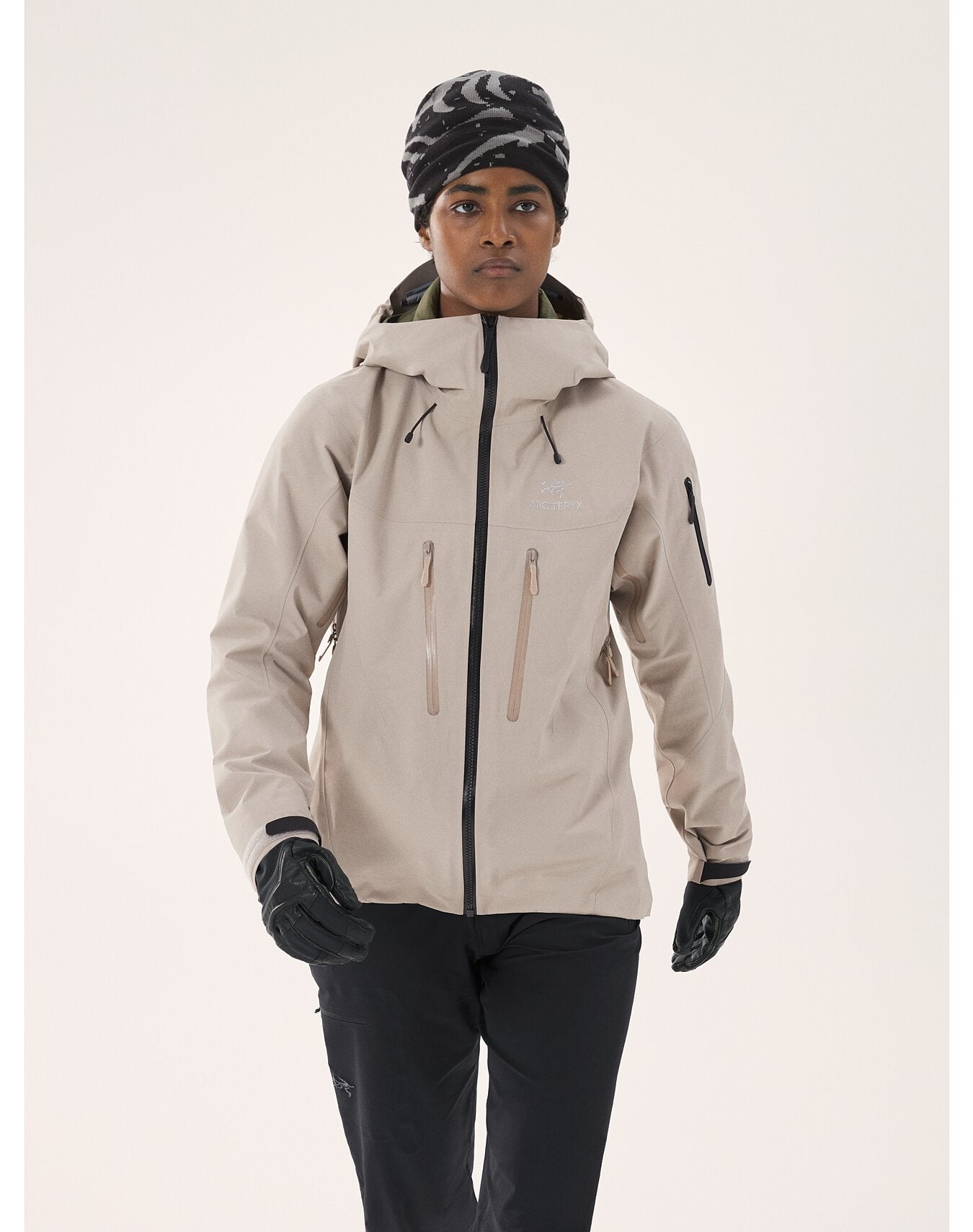 Women's Alpha SV Jacket - Waterproof & Windproof Outdoor Shell for Hiking, Skiing & Mountaineering | Lightweight & Durable GORE-TEX Protection
