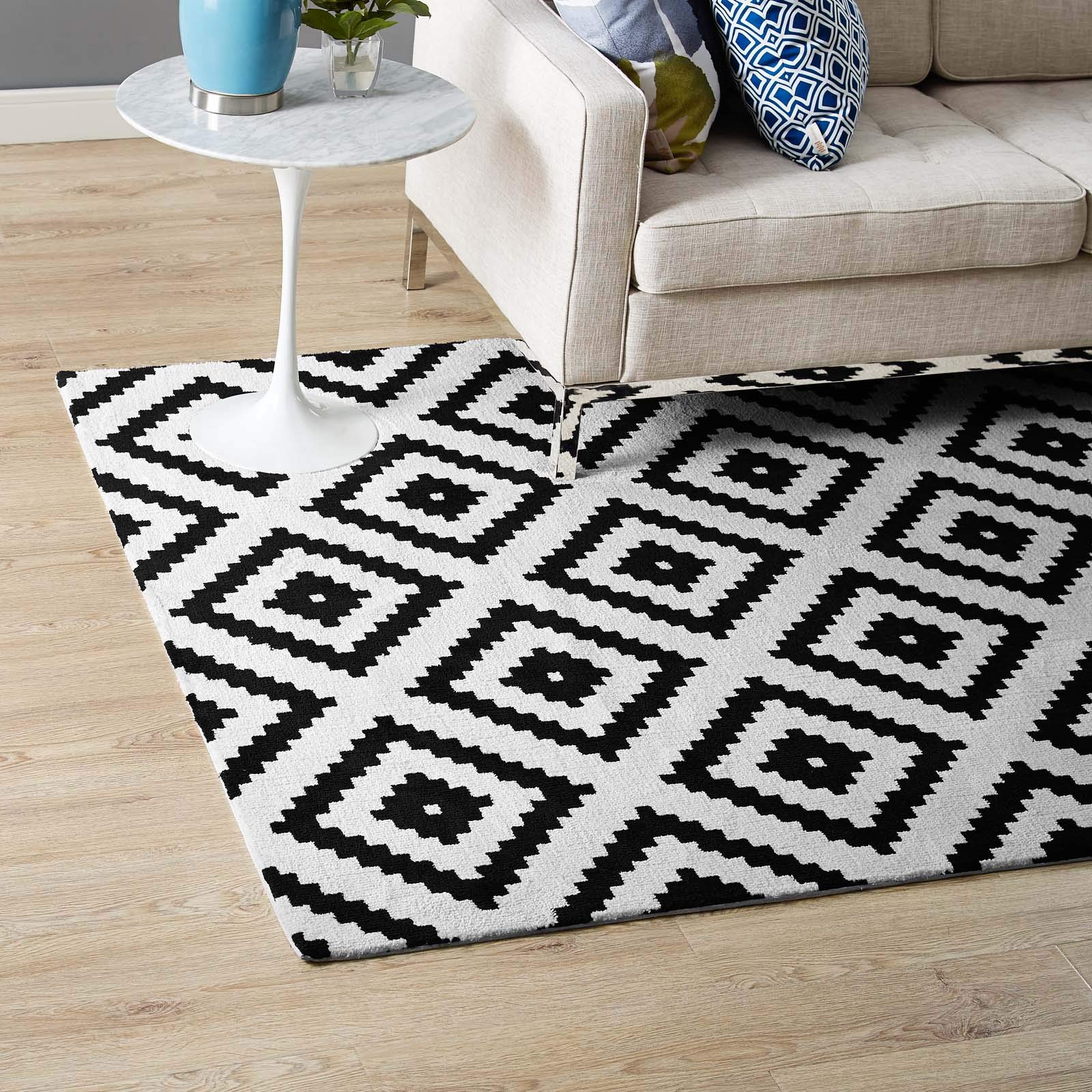 Modern Contemporary Urban Living Room Area Rug - Soft Fabric Carpet Runner in Multi White & Black - Perfect for Lounge, Bedroom, and Hallway Decor