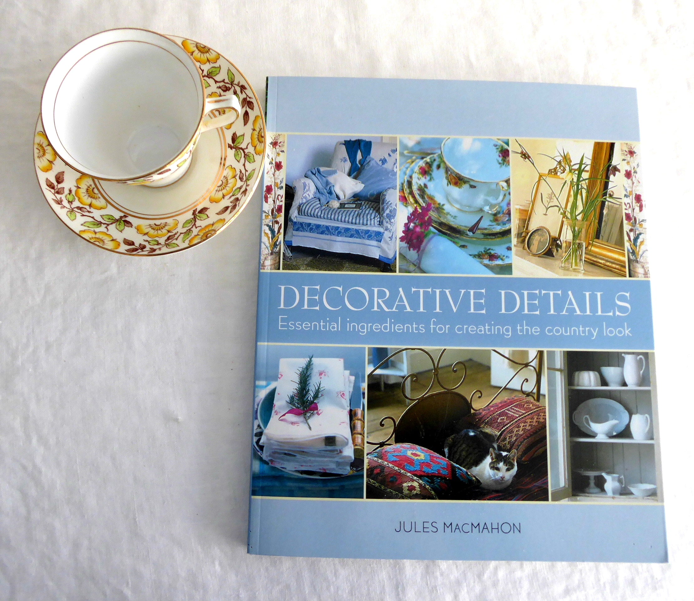 Vintage Country Style Coffee Table Book - Decorative Details & Home Decor Inspiration | Large Paperback by MacMahon (2001) | Perfect for Farmhouse Living Rooms, Rustic Interior Design & DIY Home Styling