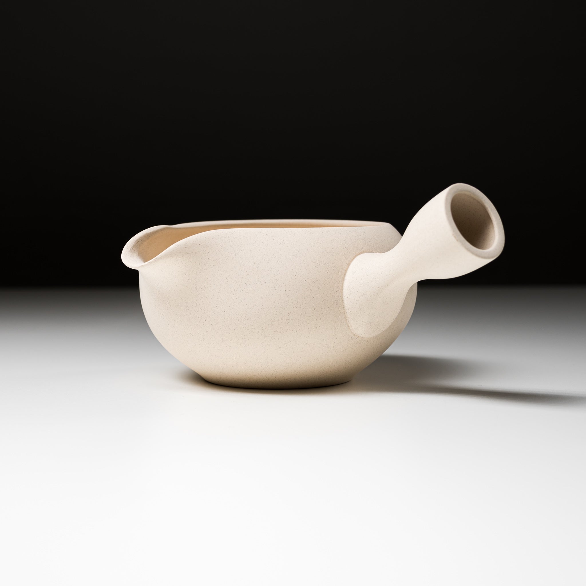 Premium Japanese Tokoname Teapot - 400ml Mat White Ceramic Matcha Bowl with Spout for Tea Ceremony & Home Brewing | Perfect for Green Tea, Herbal Tea & Coffee Lovers
