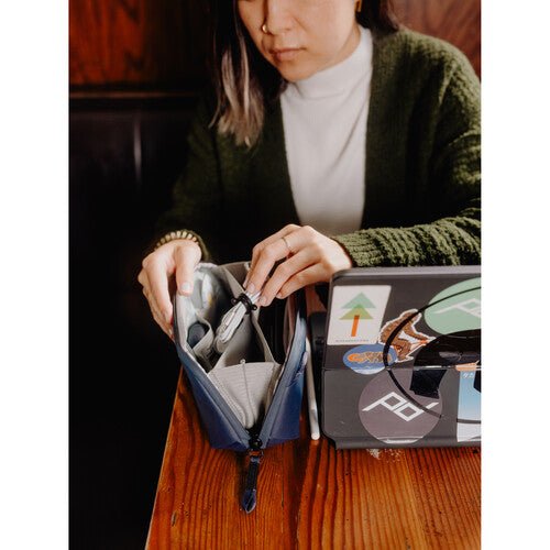 Peak Design Tech Pouch Small Midnight - Compact Tech Organizer for Travel, Work & Everyday Use - Water-Resistant Electronics Accessories Case for Cables, Chargers & Small Gadgets