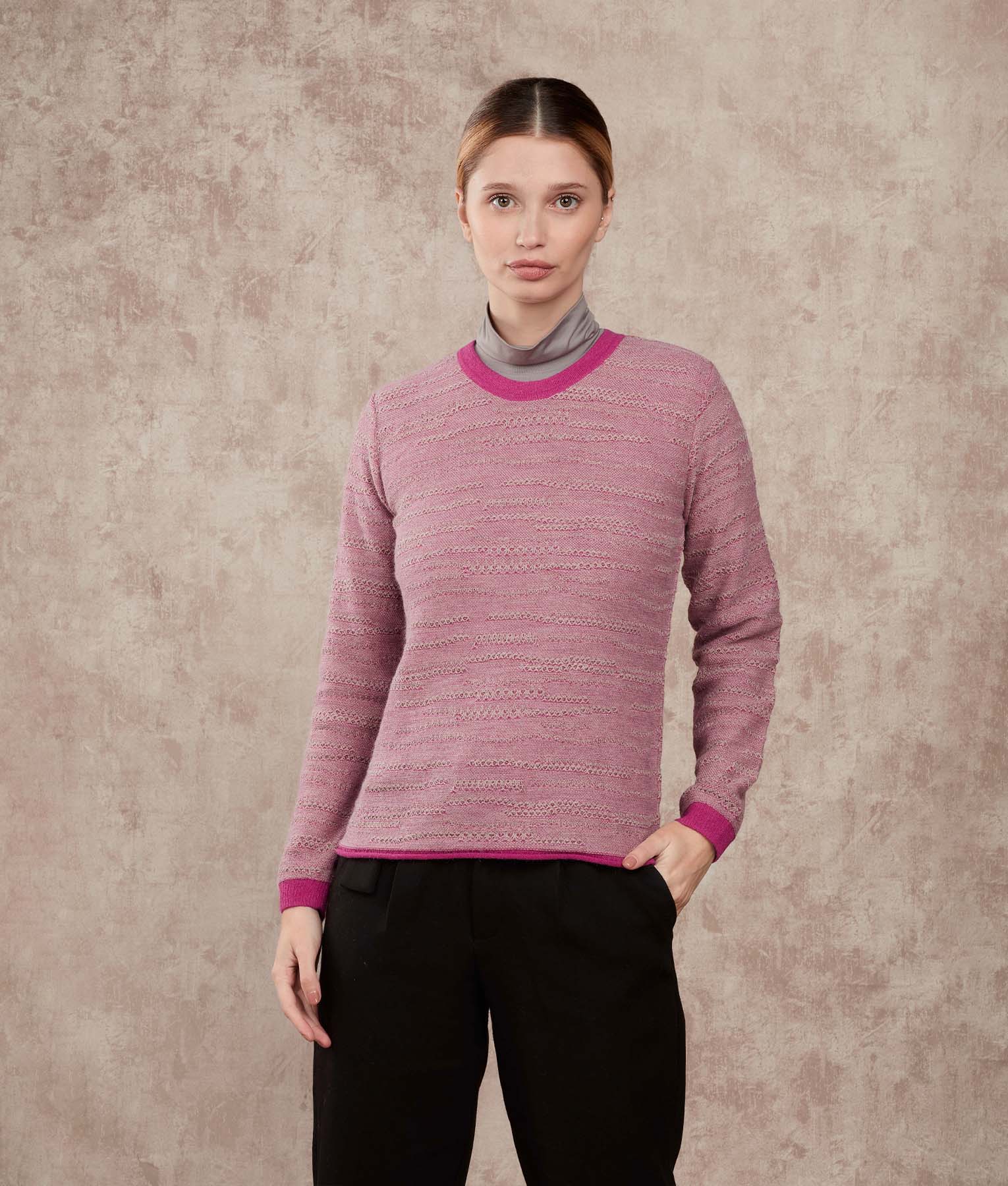 Abstract Line Pattern Sweater for Women - Trendy Knit Pullover for Fall & Winter - Cozy Casual Wear for Office, Dates & Outings