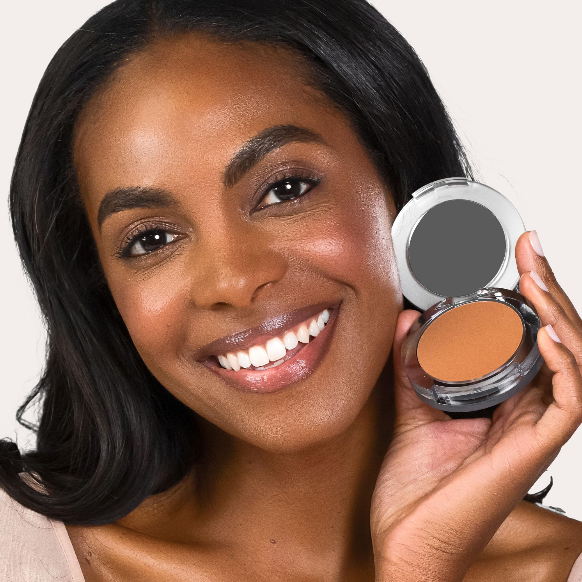 PÜR Multitasking Essentials Best Sellers Kit - 4-in-1 Makeup Set for Flawless Skin | Foundation, Concealer, Primer & Highlighter | Perfect for Daily Use, Special Occasions & Travel
