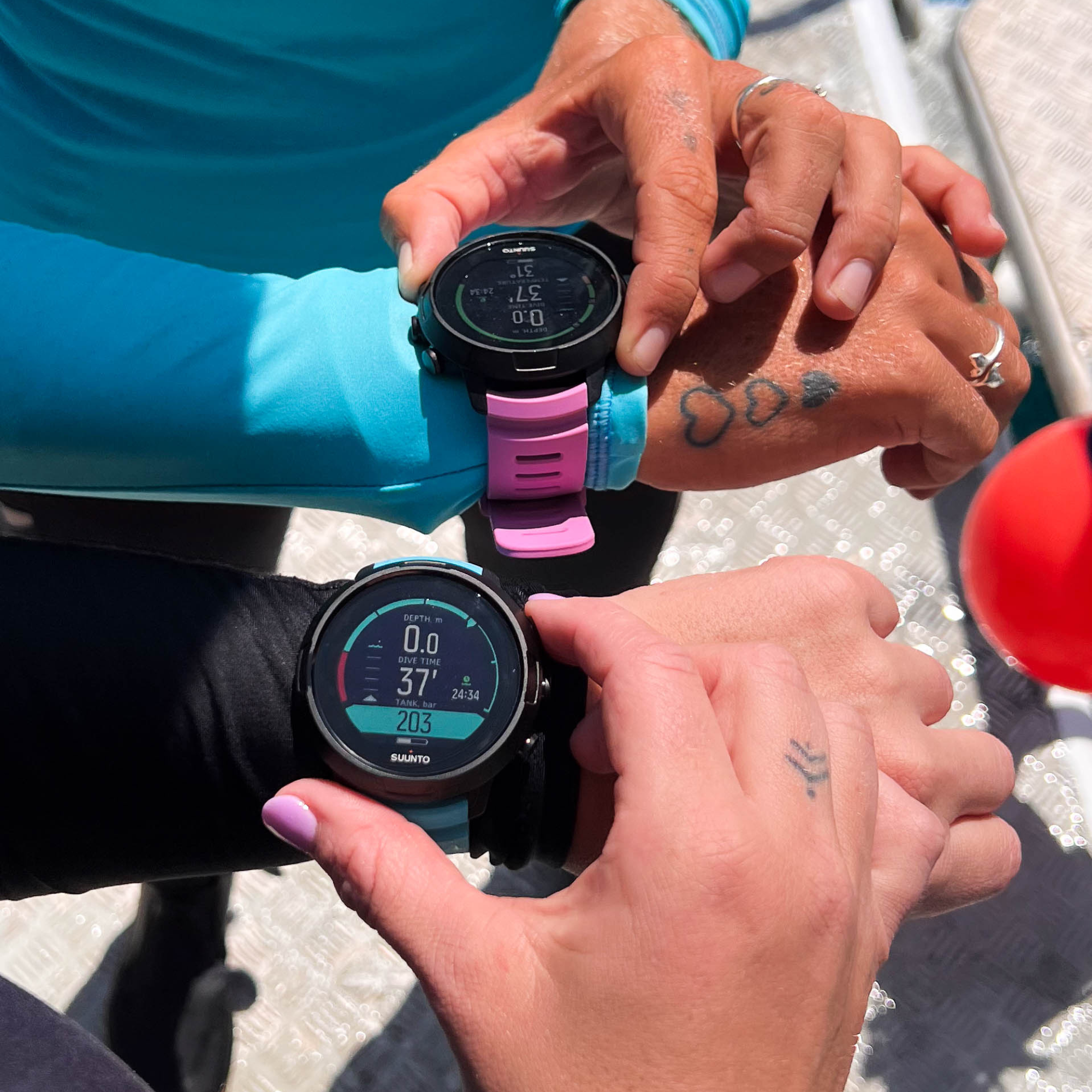 Suunto D5 Dive Computer - Advanced Scuba Diving Watch with Air Integration & Wireless Connectivity for Underwater Exploration