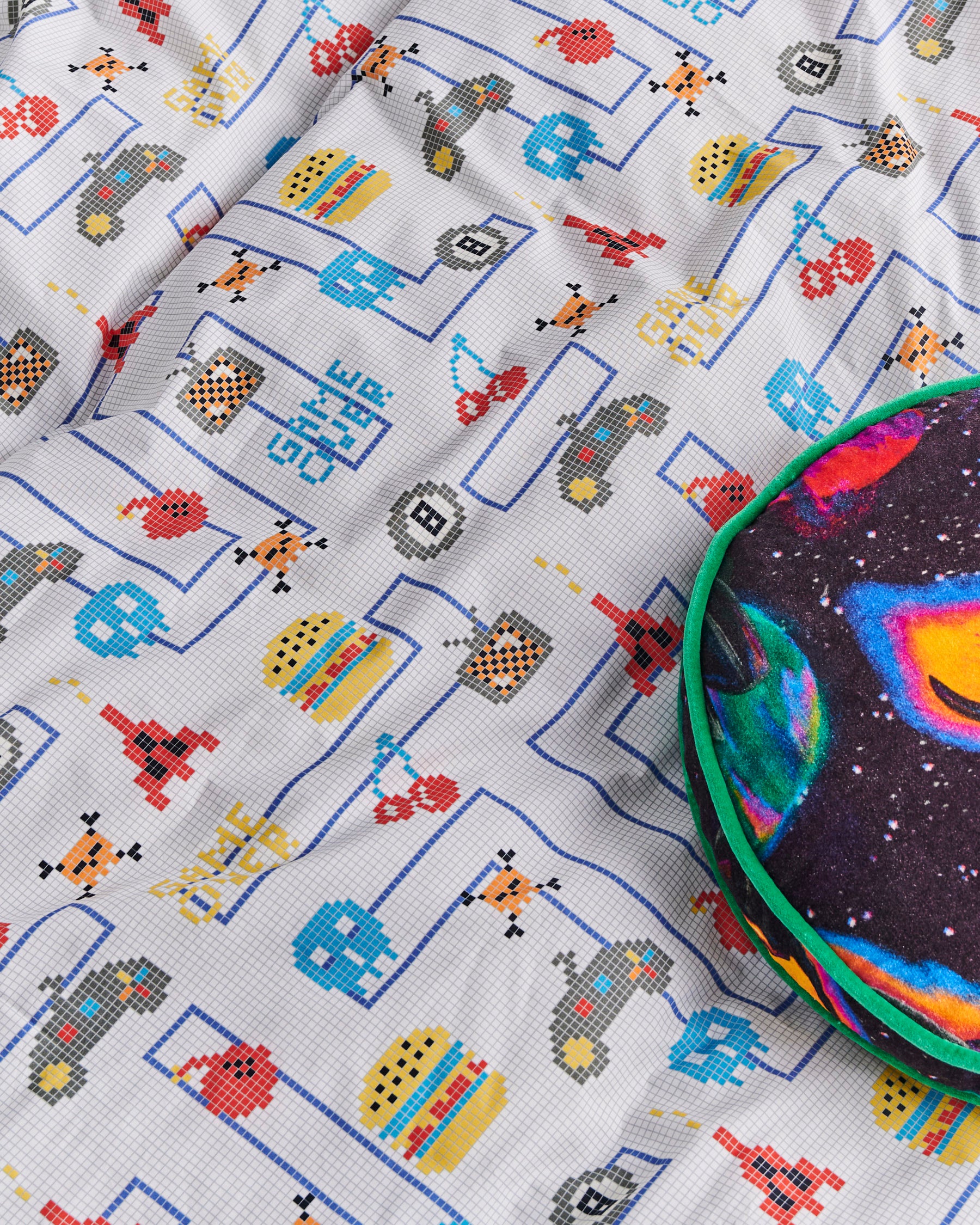Premium Gamer White Organic Cotton Pillowcase - Ultra Soft, Hypoallergenic, Breathable for Gaming & Sleep Comfort - Perfect for Bedroom, Dorm, Travel & Esports Setup