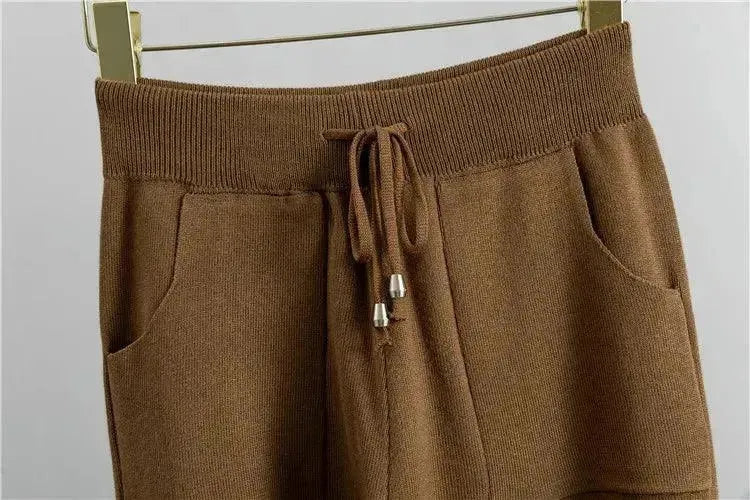Cozy Women's Knit 3-Piece Lounge Set - Soft & Comfortable Pajama Outfit for Relaxing at Home, Sleeping or Lounging