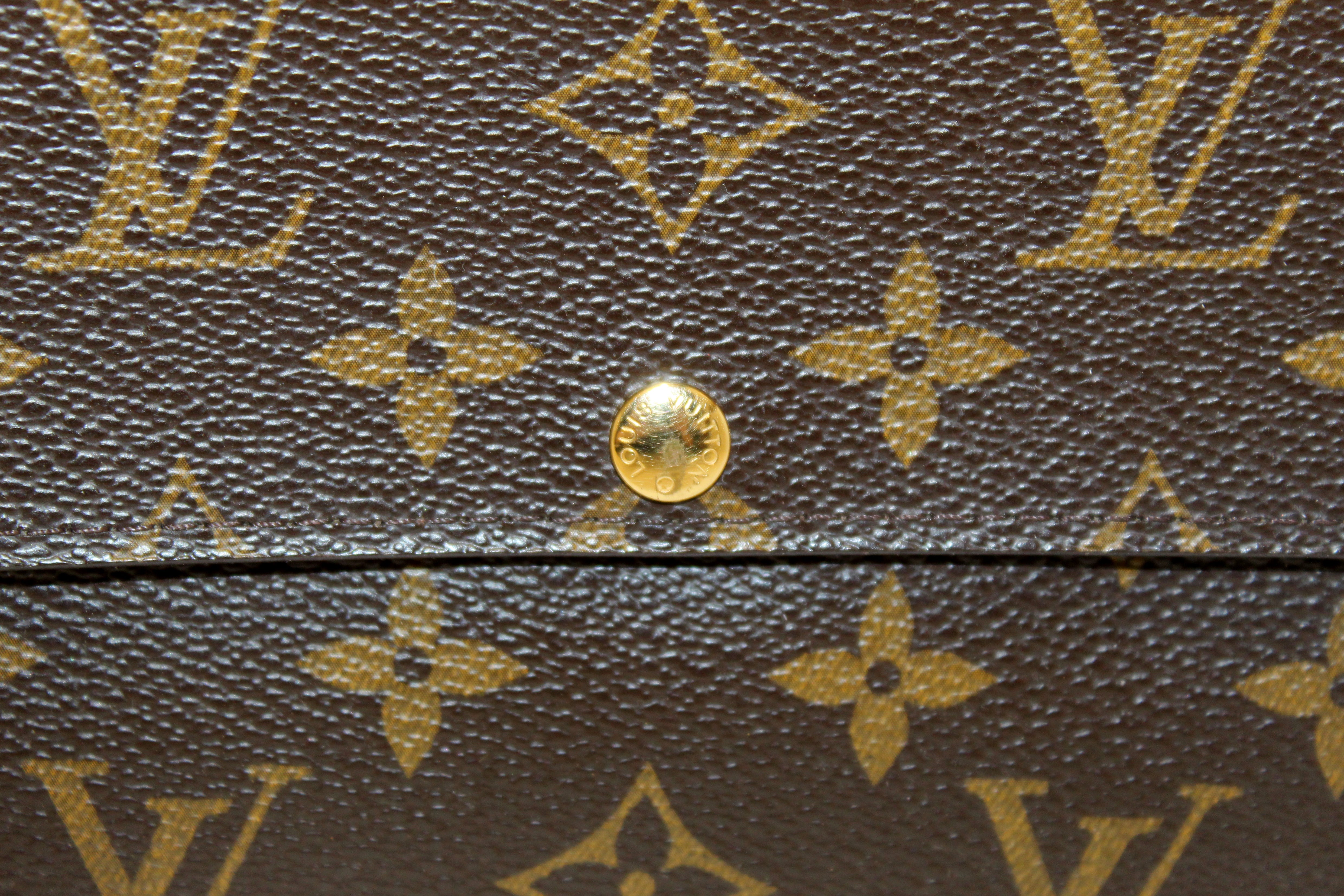 Authentic Louis Vuitton Monogram Sarah Wallet - Luxury Women's Zip Around Wallet with Multiple Card Slots & Coin Pocket - Perfect for Everyday Use, Travel & Gift Giving