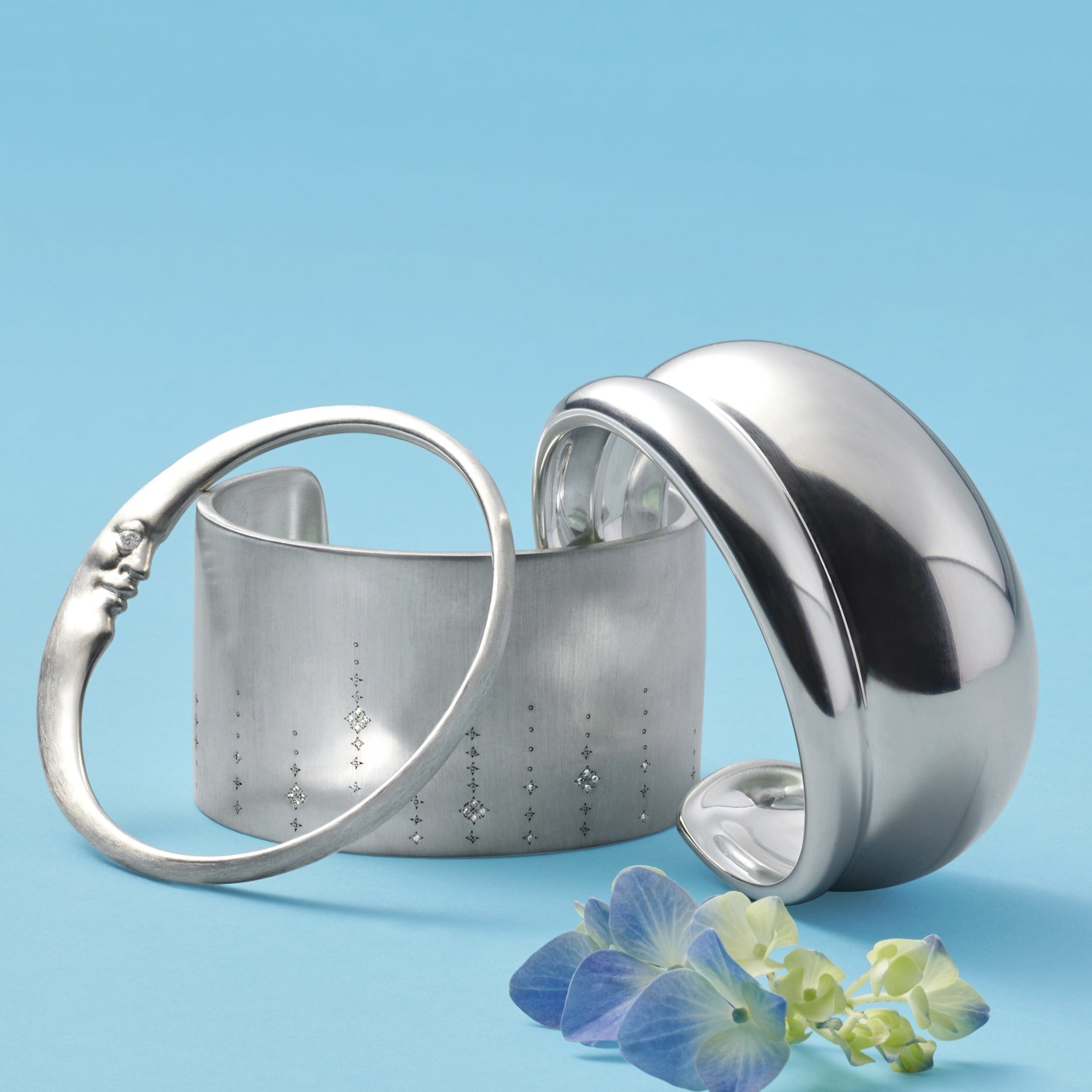 Elegant Silver Crescent Moon Bangle Bracelet for Women - Perfect for Boho Chic Outfits, Date Nights & Festival Fashion
